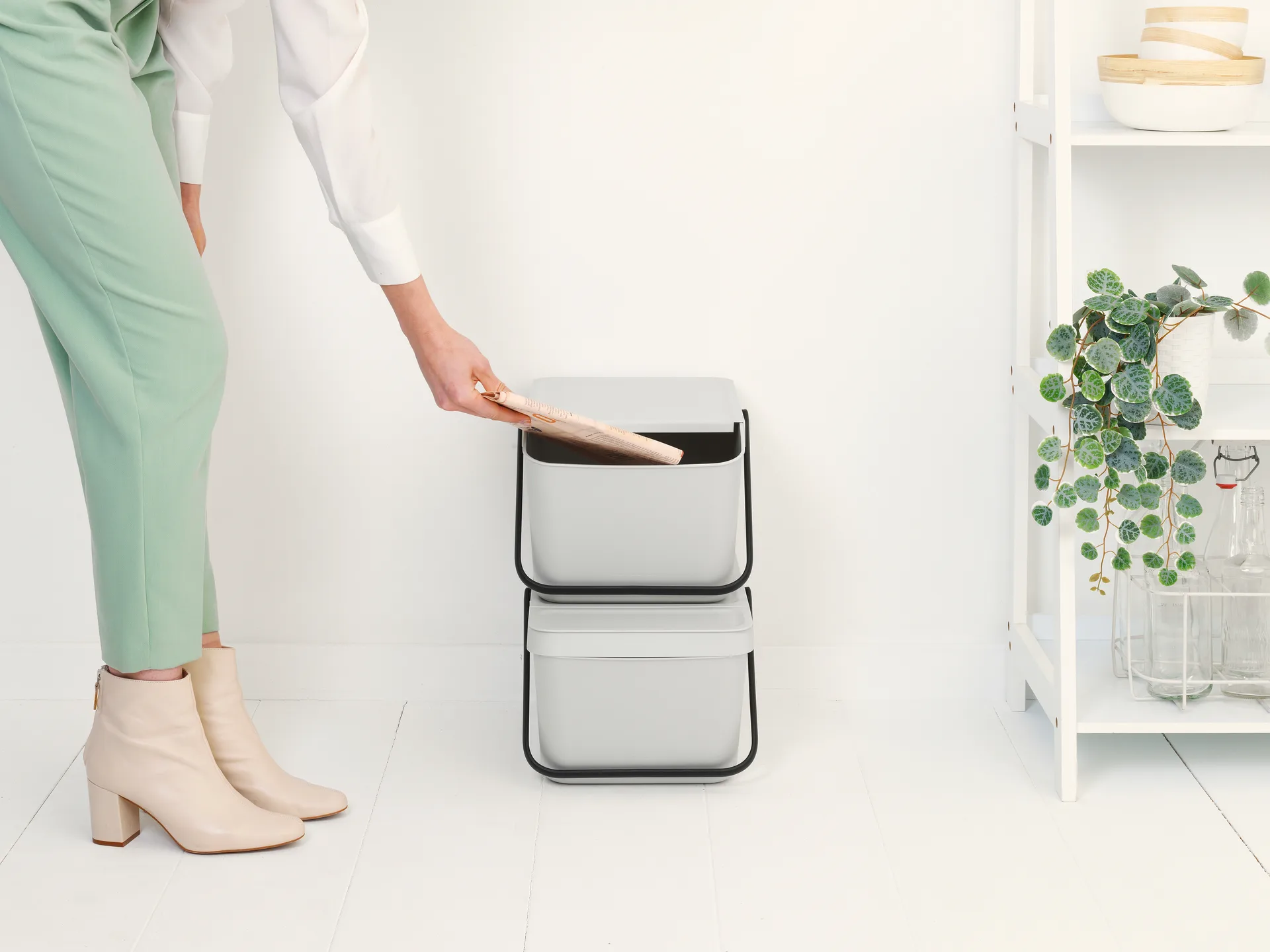 Secchio per rifiuti impilabile Sort & Go da 20 L, Grigio chiaro Brabantia