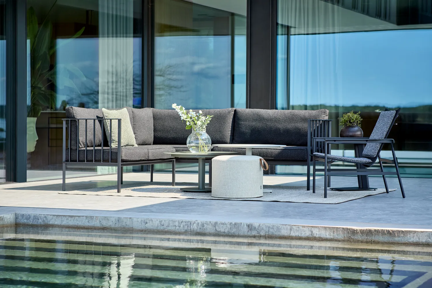 Divano angolare Upper, Nero-teddy black Brafab