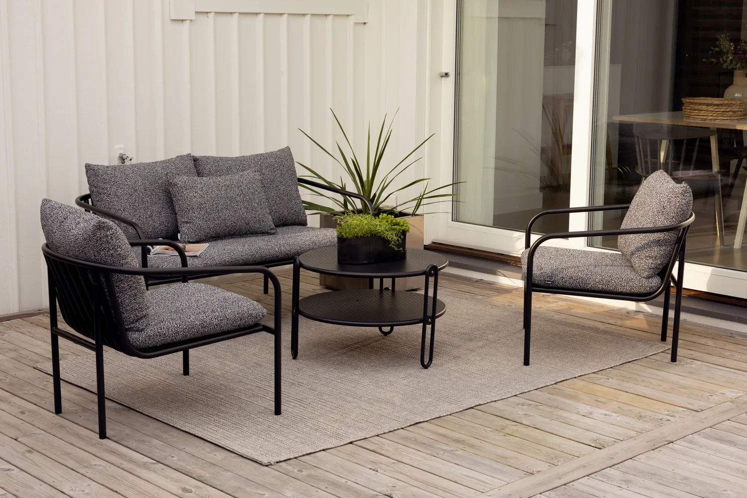 Poltrona Bendt, Nero-teddy ant Brafab