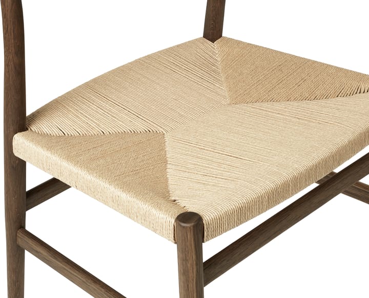 Sedia con braccioli Arv con schienale e seduta intessuti, Rovere oliato e affumicato, corda in carta Brdr. Krüger