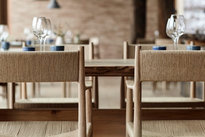 Sedia con braccioli Arv con seduta intessuta, Rovere oliato bianco, corda in carta Brdr. Krüger
