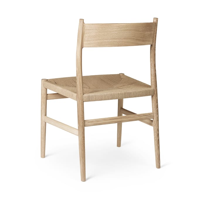 Sedia con braccioli Arv con seduta intessuta, Rovere oliato bianco, corda in carta Brdr. Krüger