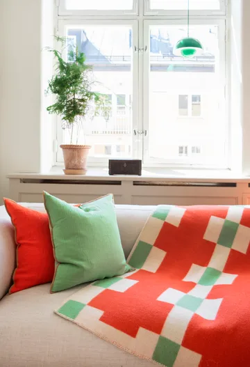 Marta plaid - Rosso, 180x130 cm - Brita Sweden