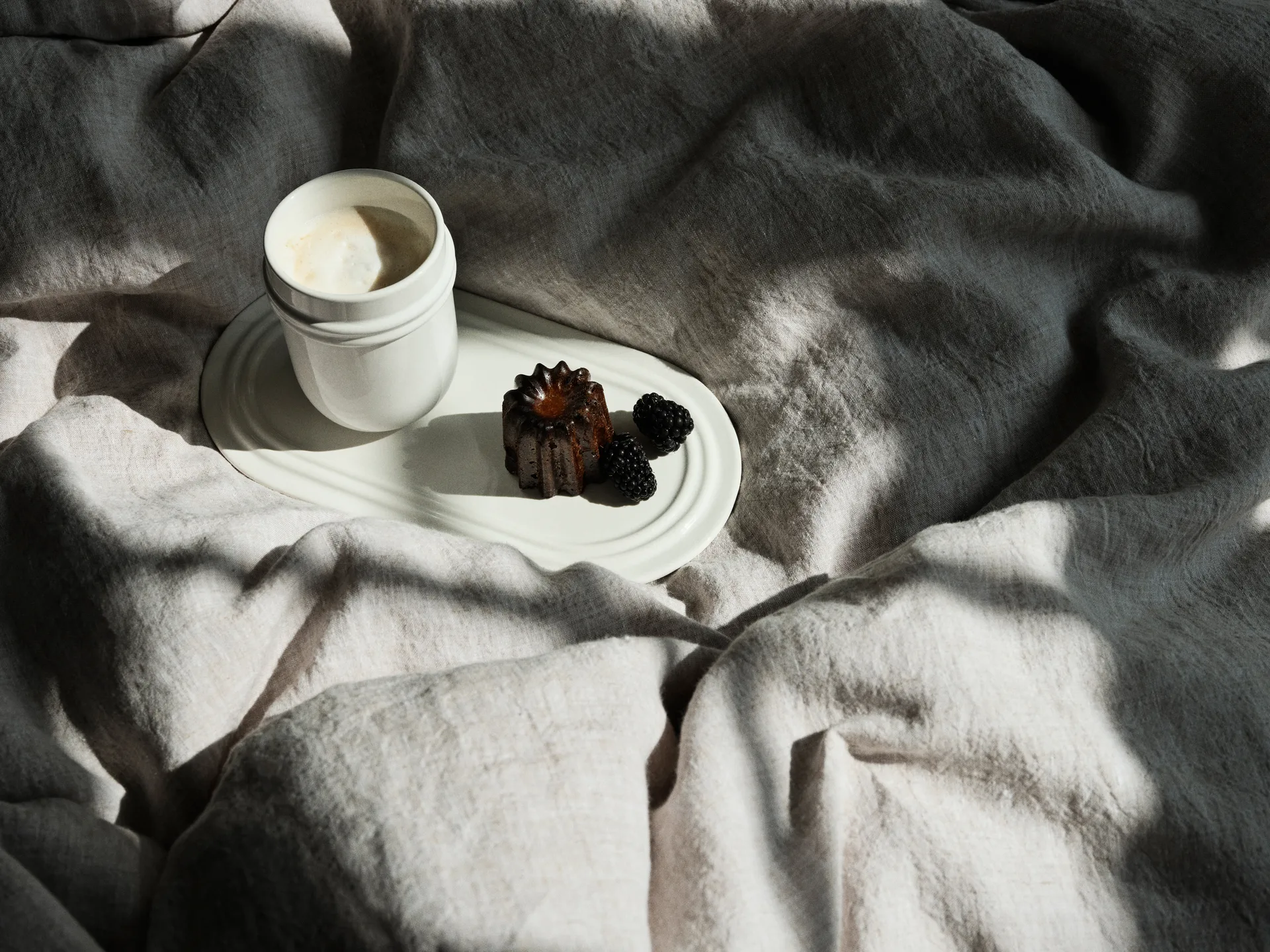 Piatto ovale Stevns 27,5 cm, Chalk white Broste Copenhagen