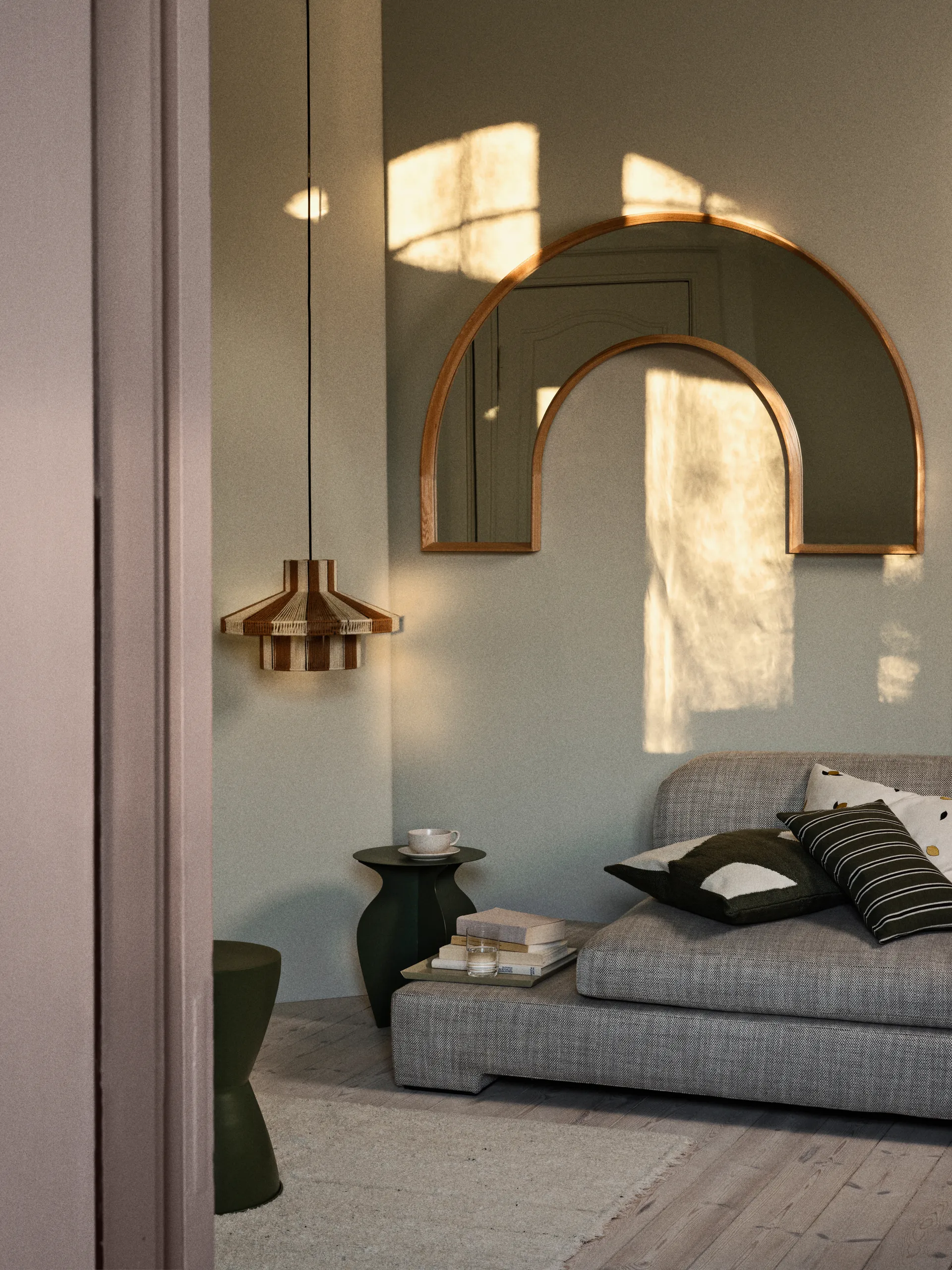 Tavolino Urna Ø35x45 cm, Grape leaf green Broste Copenhagen