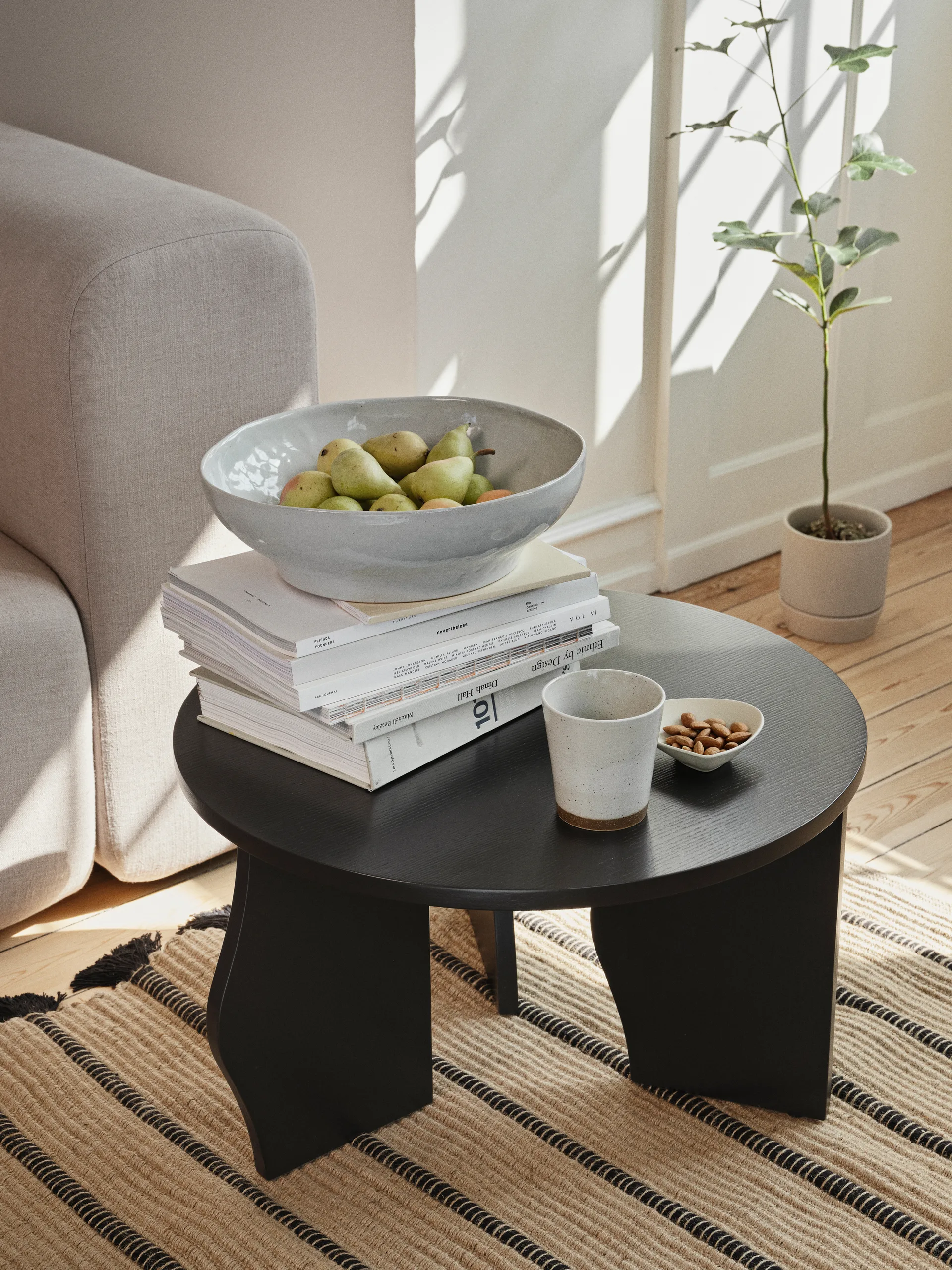 Tavolo Brook Ø60 cm, Black Broste Copenhagen