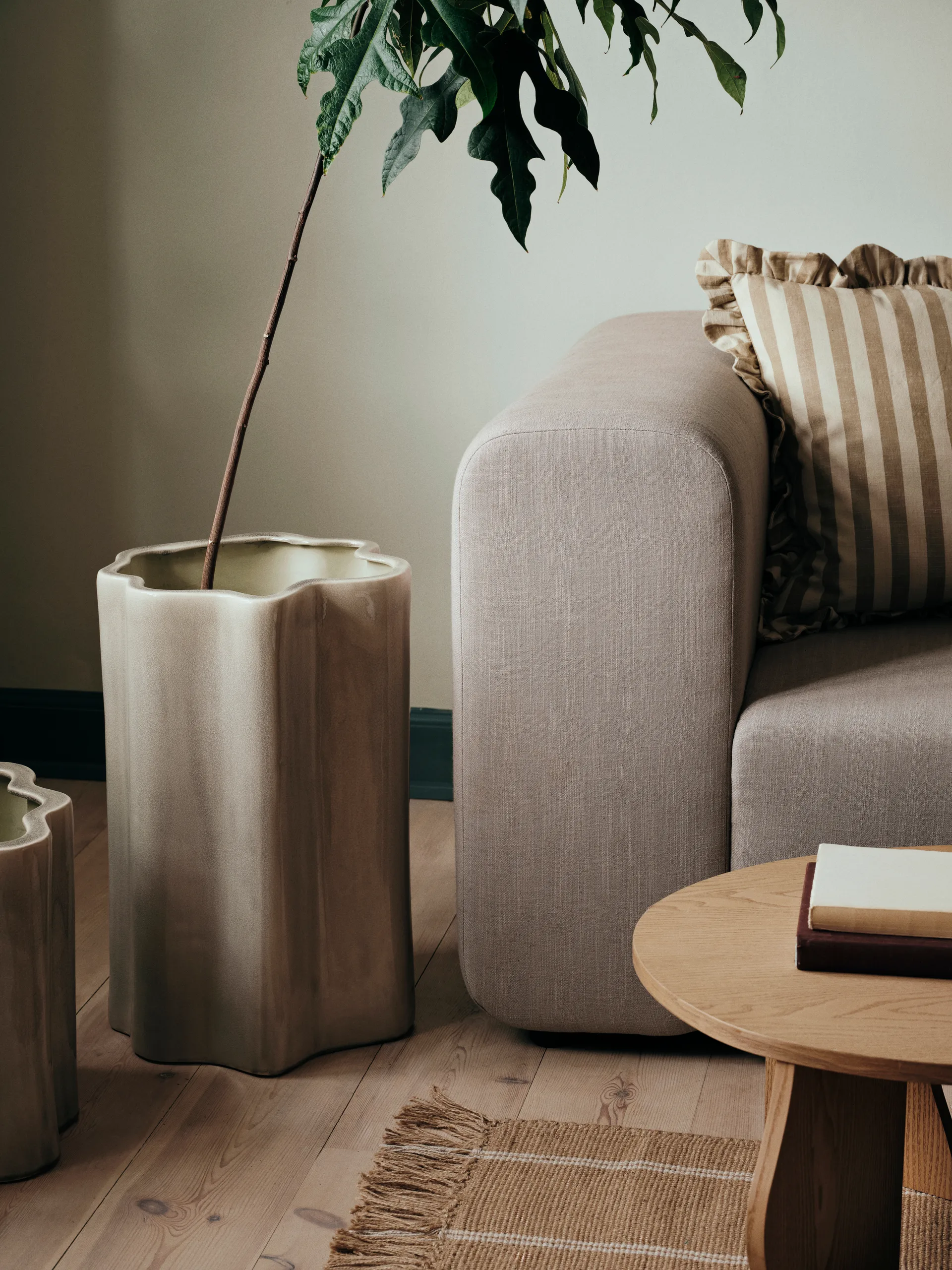 Vaso per fiori Sonja H:55 cm, Grigio Giorno di Pioggia Broste Copenhagen