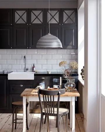 Stripe lampada a sospensione - Nero-bianco, Ø45 cm - By Rydéns