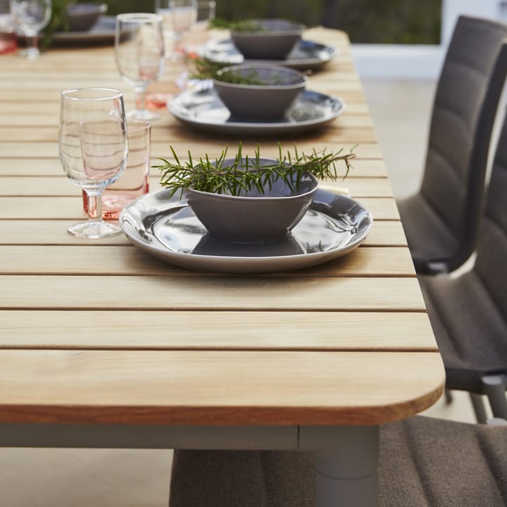 Tavolo da pranzo Core in teak 210x100x74 cm, Cavalletto color talpa Cane-line