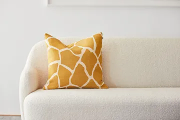 Federa Nadi 50x50 cm - Spicy yellow-light beige - Chhatwal & Jonsson