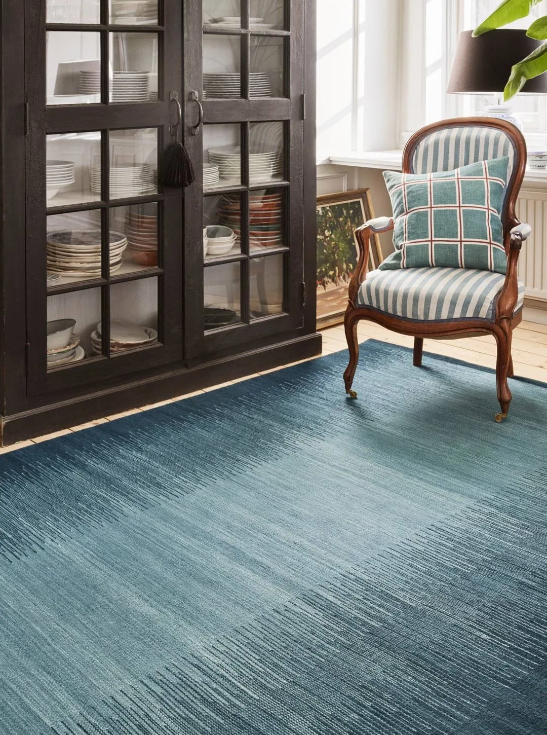 Tappeto in lana Tapti, Blue-Heaven Blue, 320x230 cm Chhatwal & Jonsson