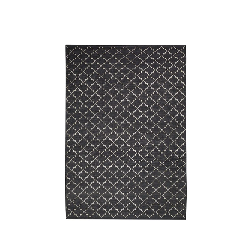 Tappeto New Geometric, Grigio scuro/bianco sporco, 180x272 cm Chhatwal & Jonsson