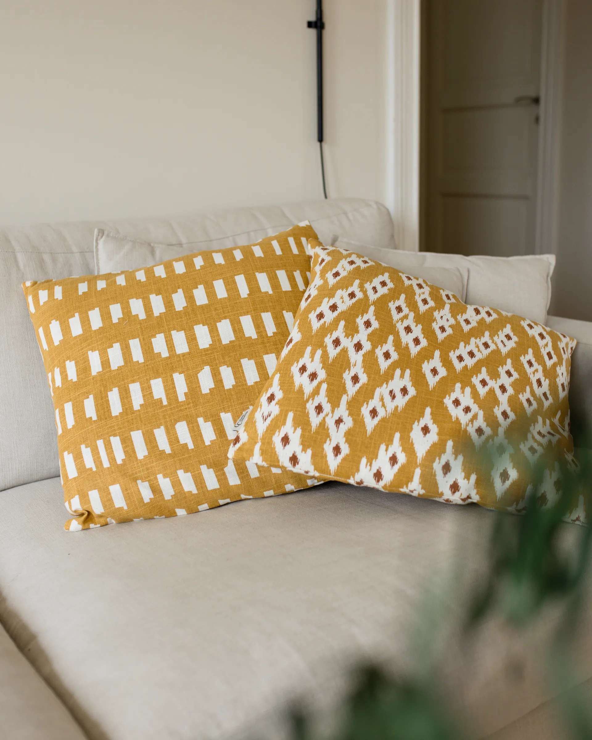 Fodera per cuscino Ikat Block 50x50 cm, Yellow Classic Collection