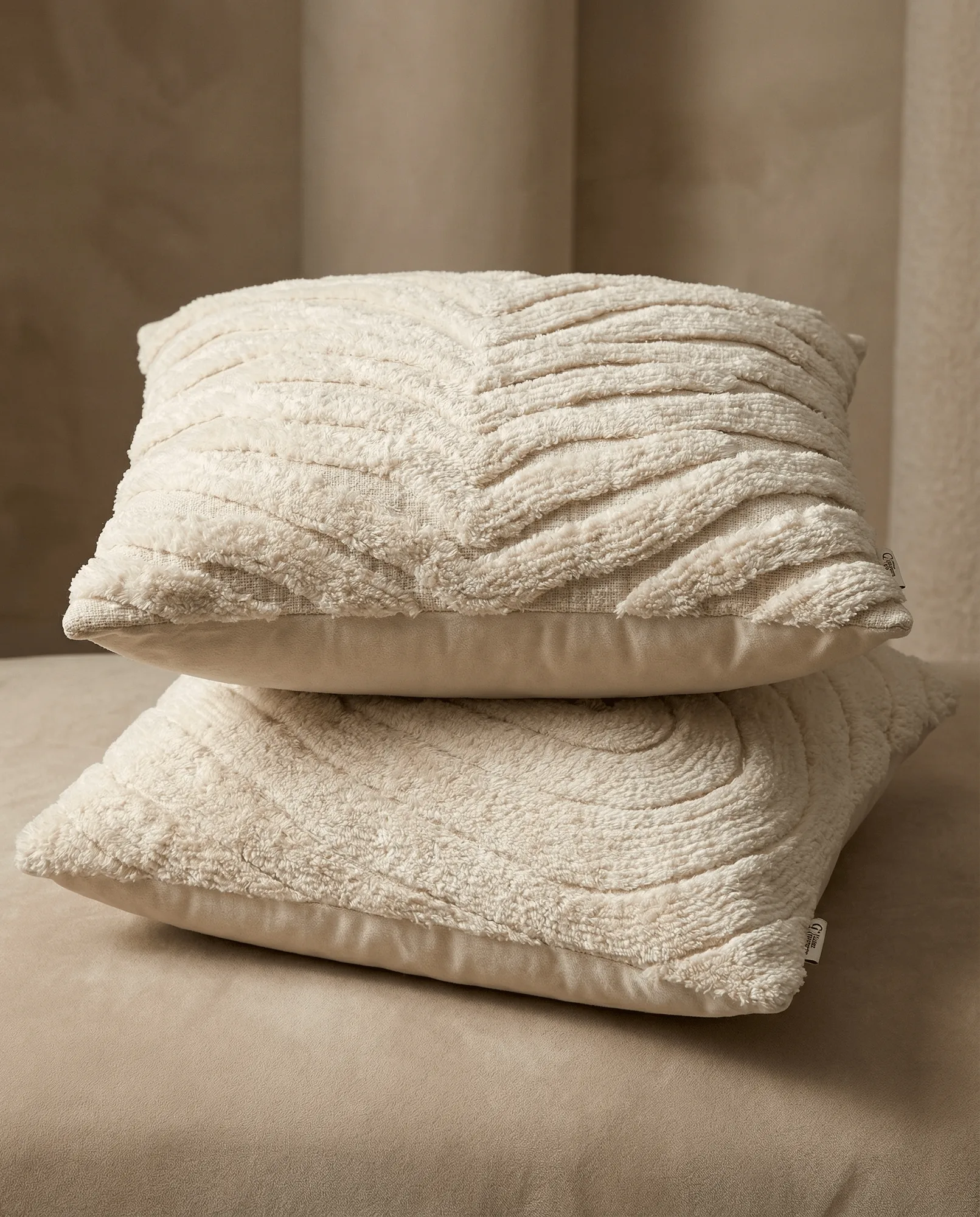Zebra Tuft copricuscino, Off white, 50x50 cm Classic Collection