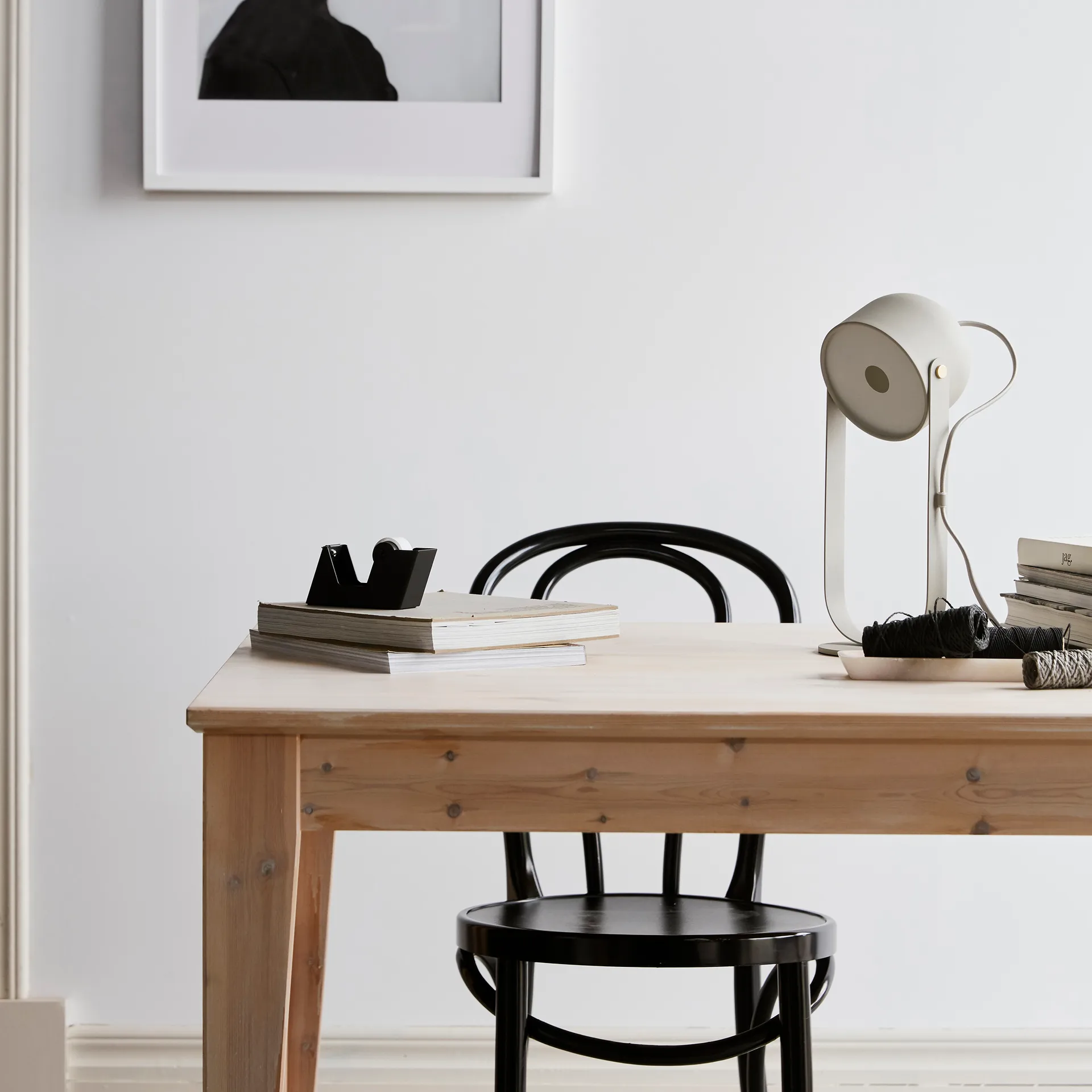 Lampada da tavolo Svejk 13, Beige-ottone CO Bankeryd