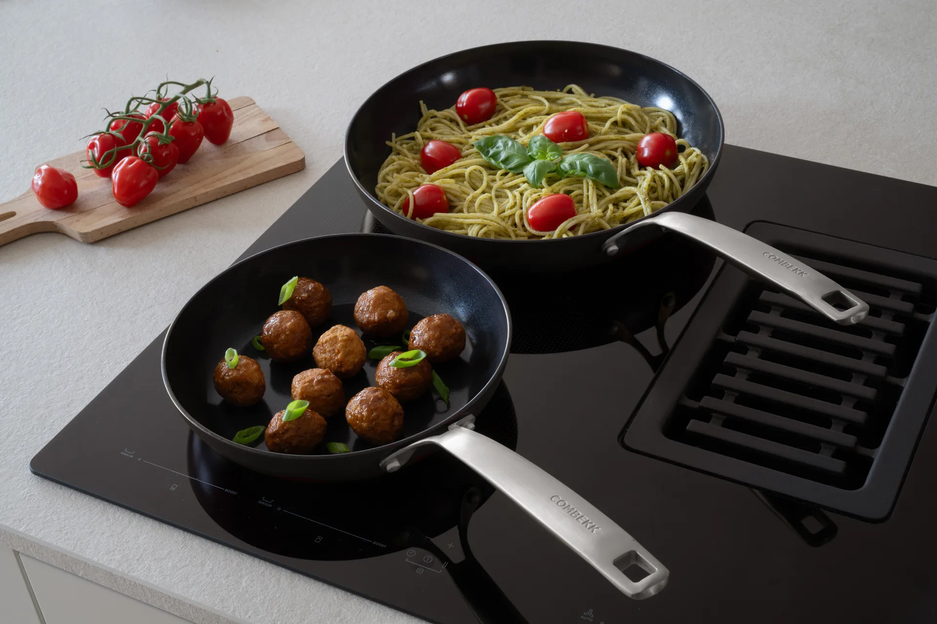 Padella in alluminio nera Combekk Element, Ø20 cm Combekk