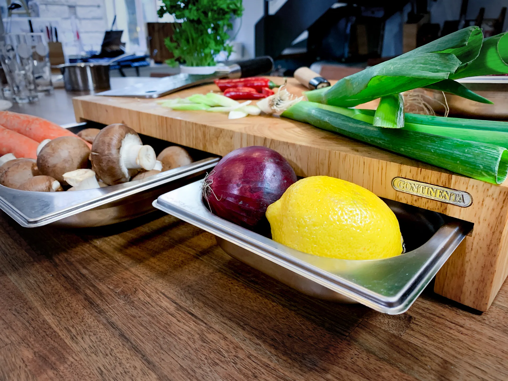 Tagliere albero di gomma con 3 vassoi, 32x48 cm Continenta