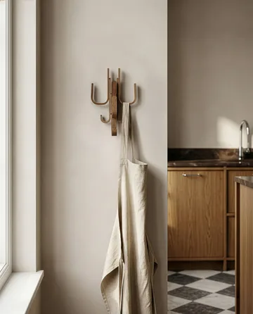Appendiabiti ad albero Woody - Rovere tinto scuro - Cooee Design