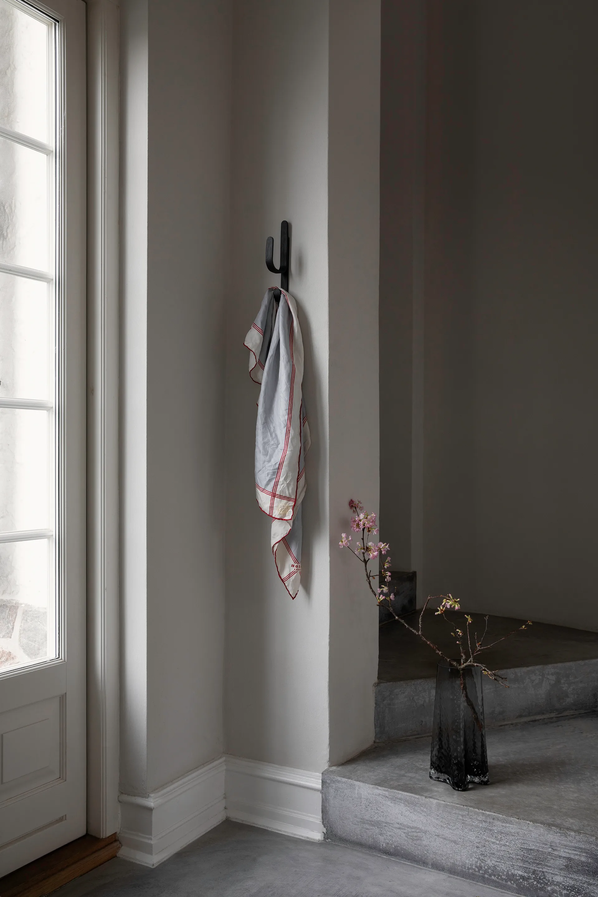 Appendiabiti Woody One, Rovere mordente nero Cooee Design