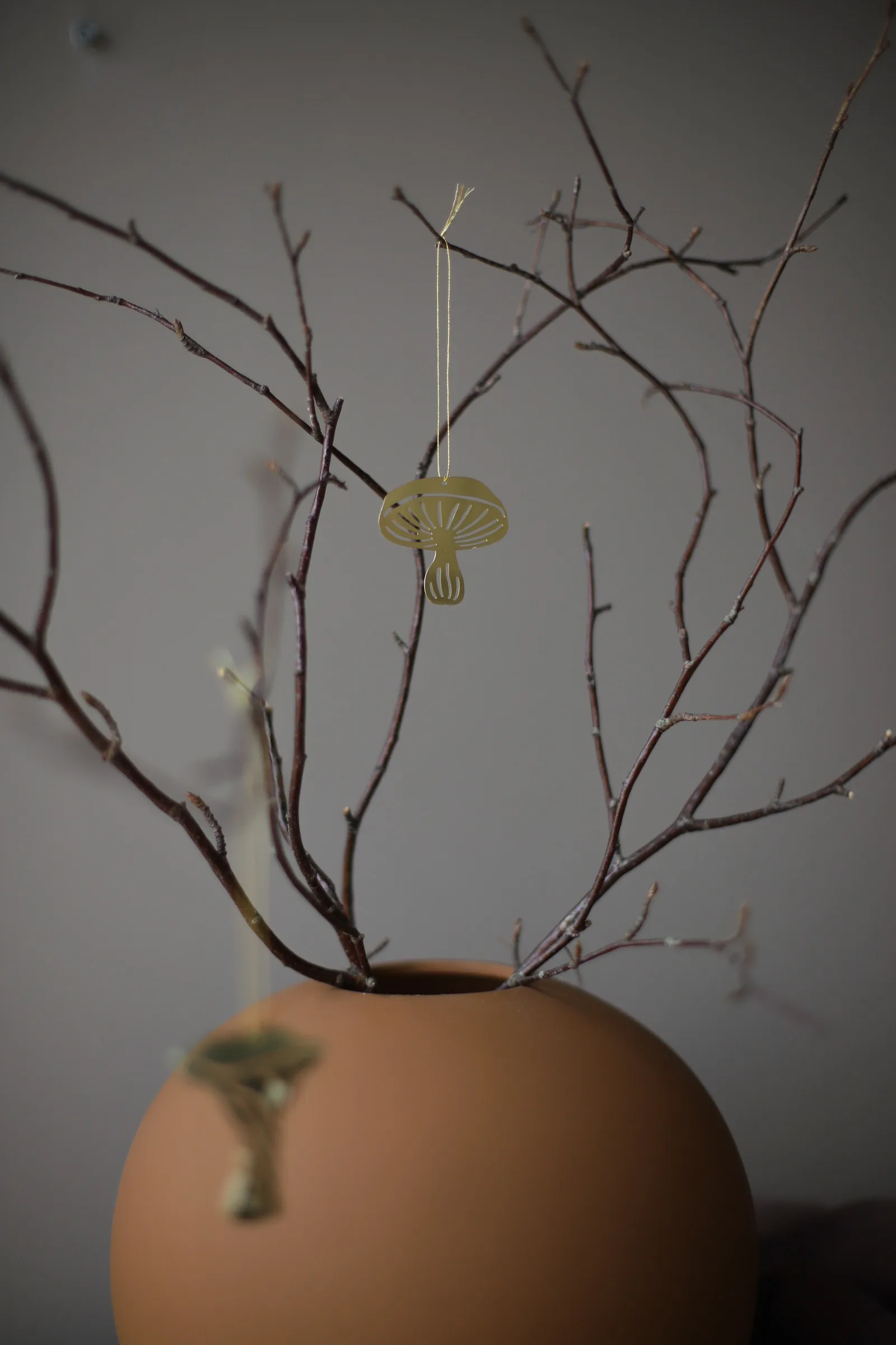 Decorazione Fungi da appendere, confezione da 4, Brass Cooee Design