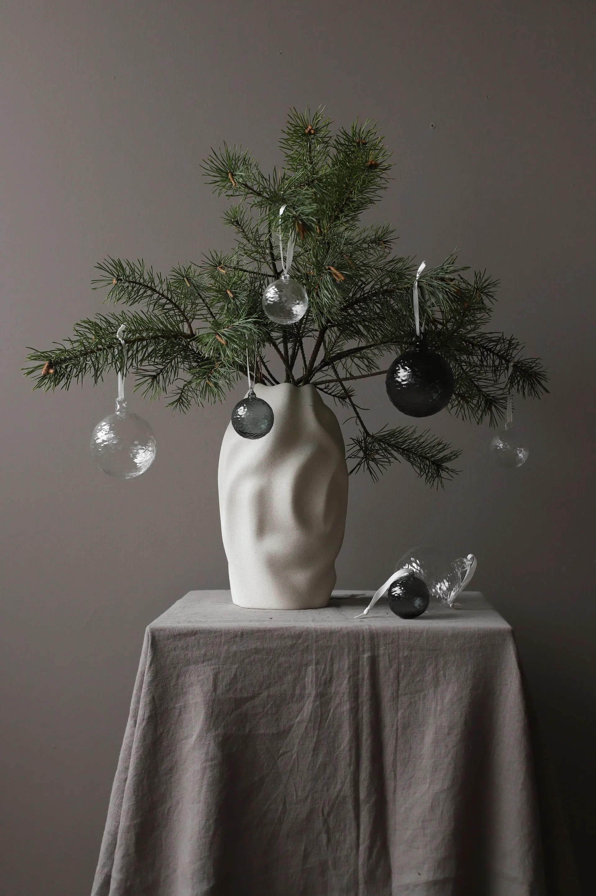 Pallina di Natale Gry Marble Ø8 cm, Trasparente Cooee Design