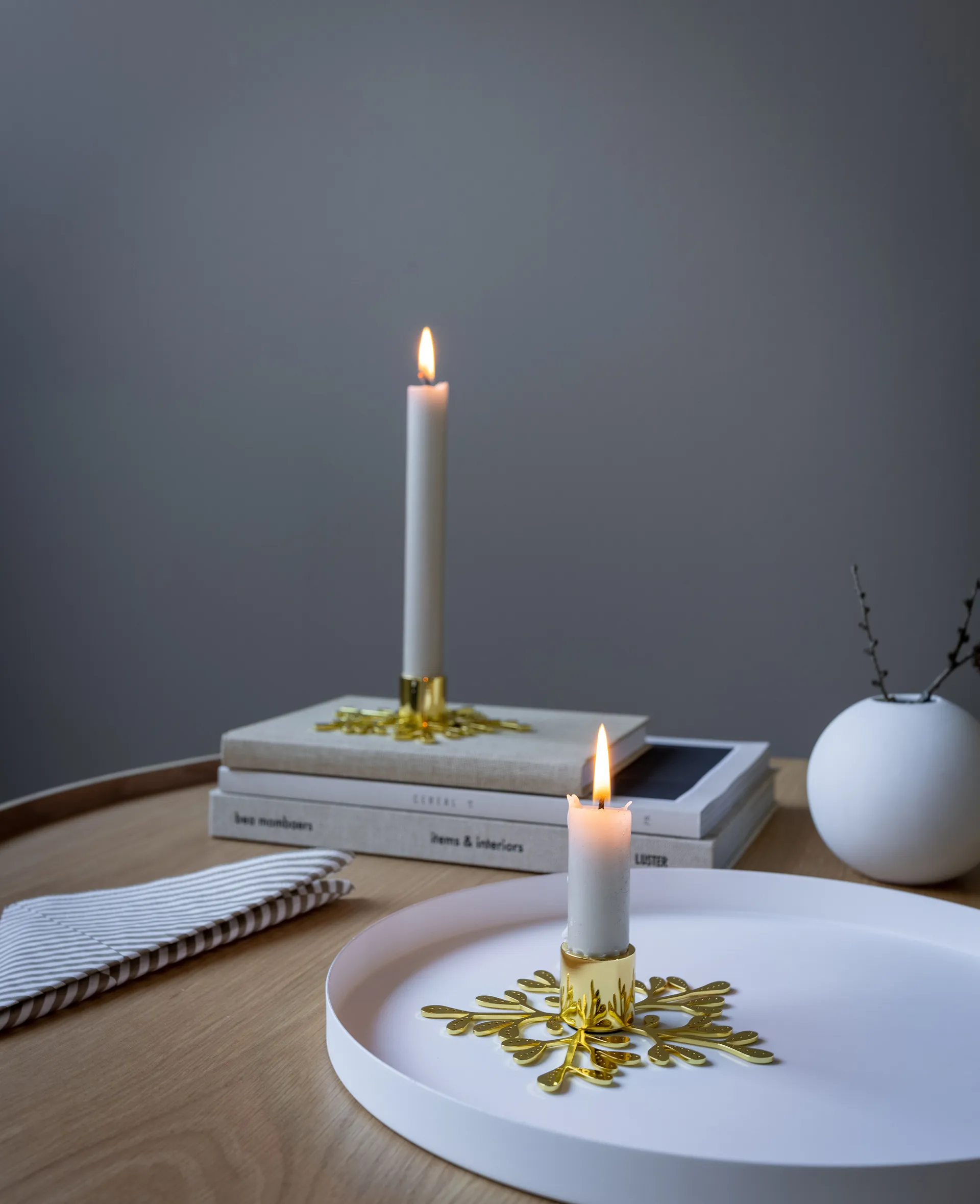 Portacandela Mistletoe, Ottone Cooee Design