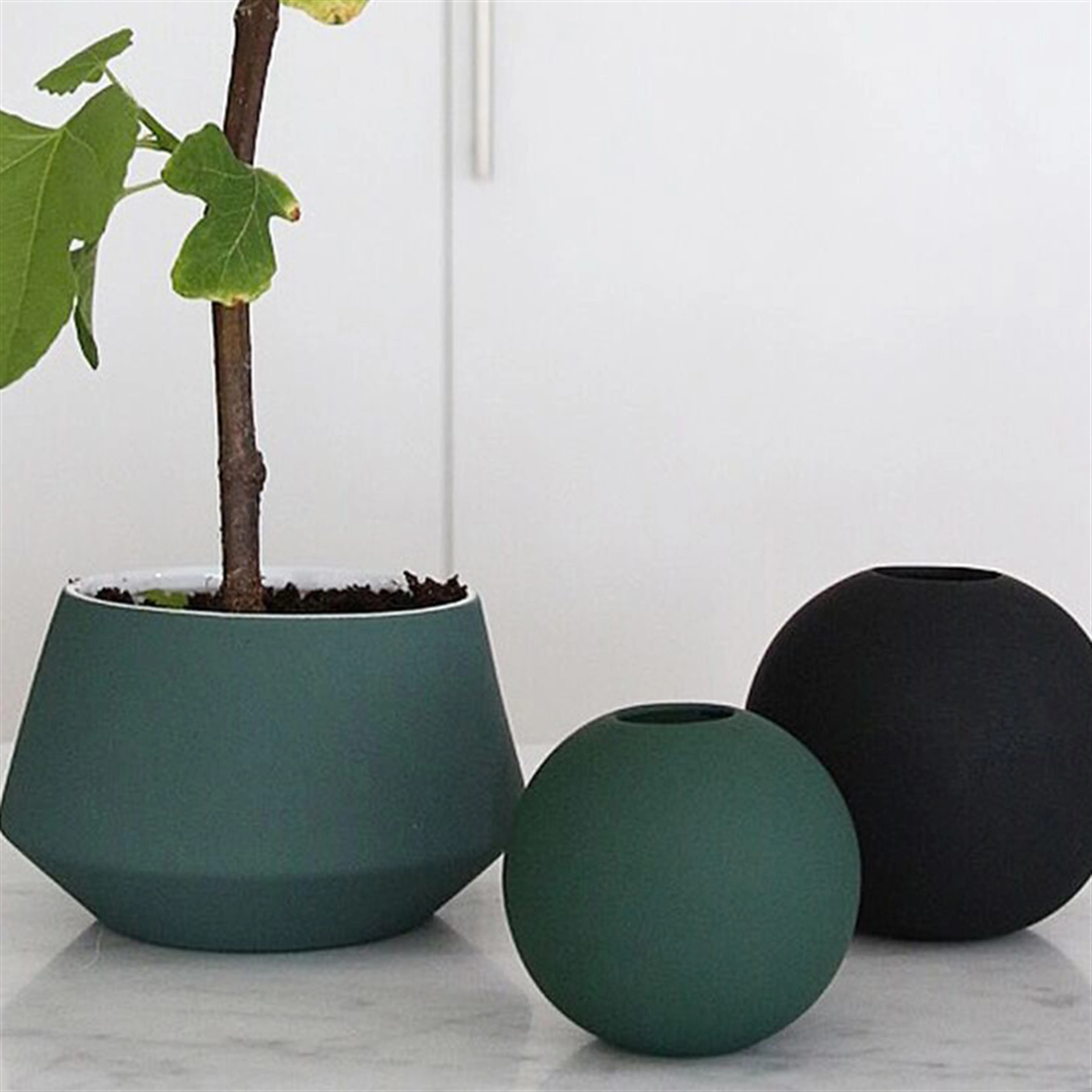 Vaso In Ceramica Cooee Design Clover, 18 Cm, Verde Scuro – Fatto A Mano, Design Scandinavo - 2
