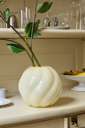 Vaso Twist ball 20 cm - Butter yellow - Cooee Design