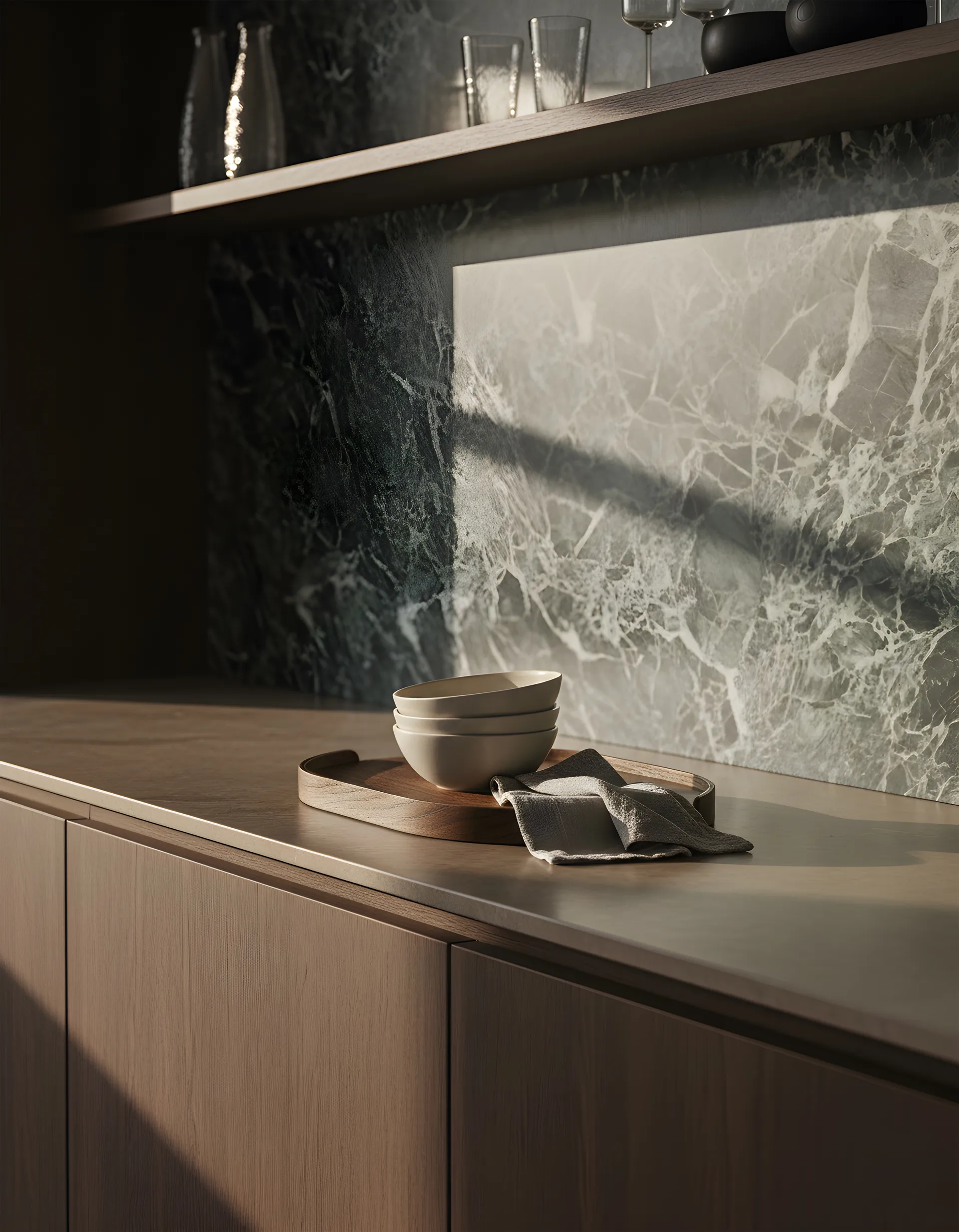 Vassoio Woody, Rovere tinto scuro, 28x40 cm Cooee Design