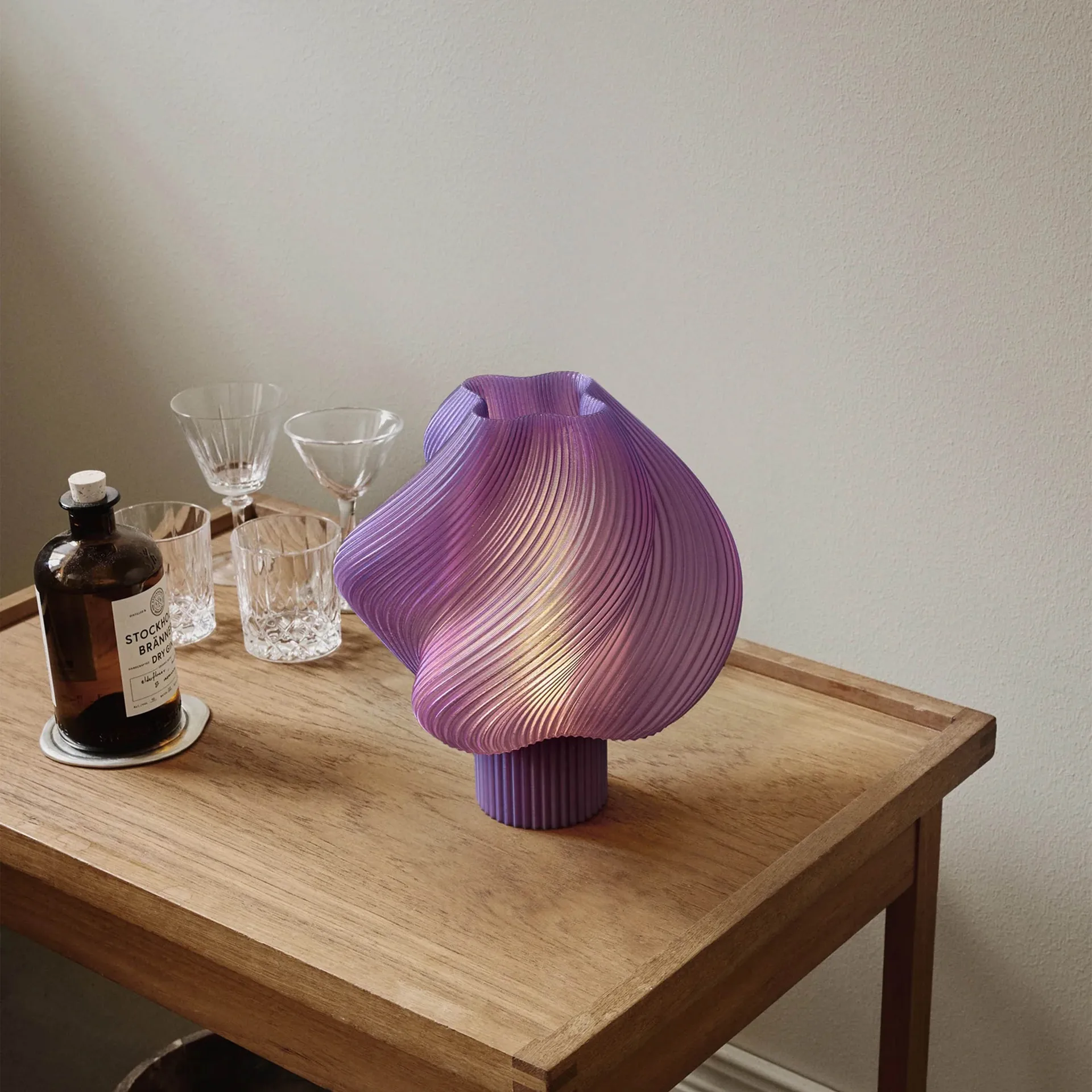 Lampada da tavolo Soft Serve, Lavender sorbet, Regular, 26 cm Crème Atelier