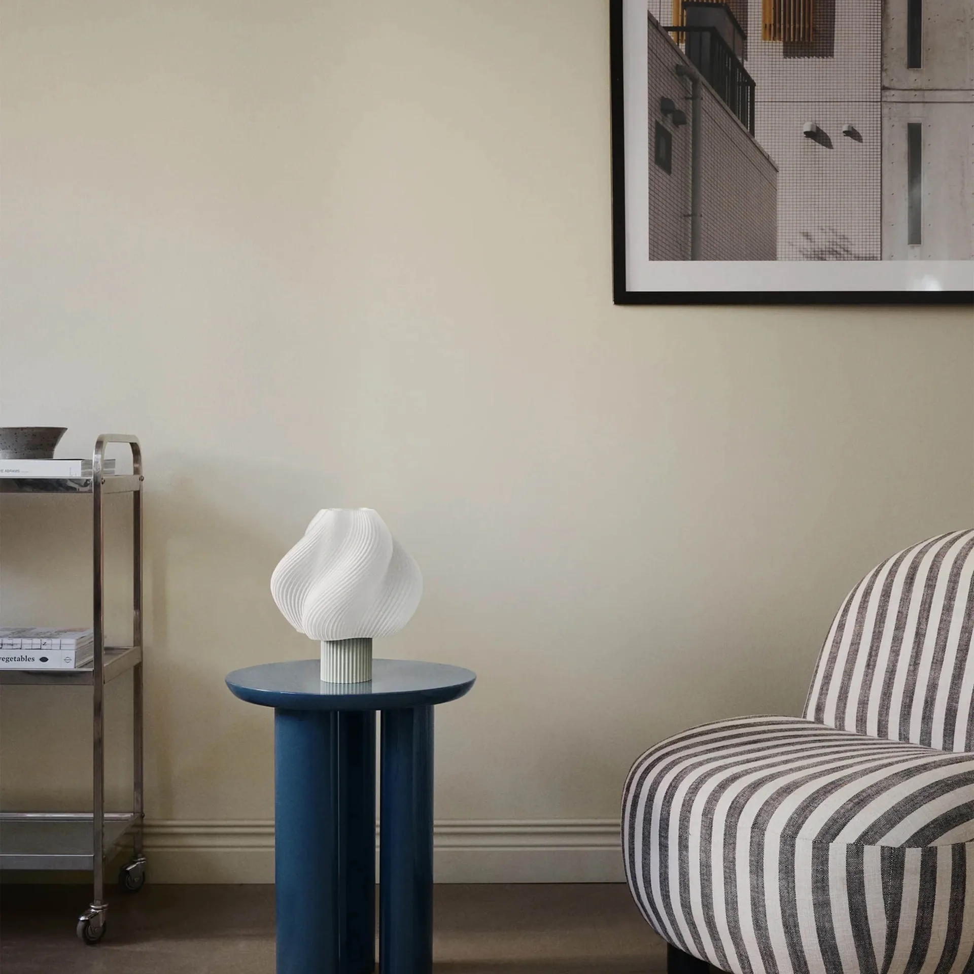 Lampada da tavolo Soft Serve, Matcha, Regular, 26 cm Crème Atelier