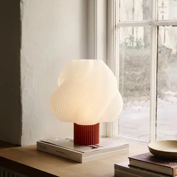 Lampada da tavolo Soft Serve - Rhubarb, Grande, 34 cm - Crème Atelier
