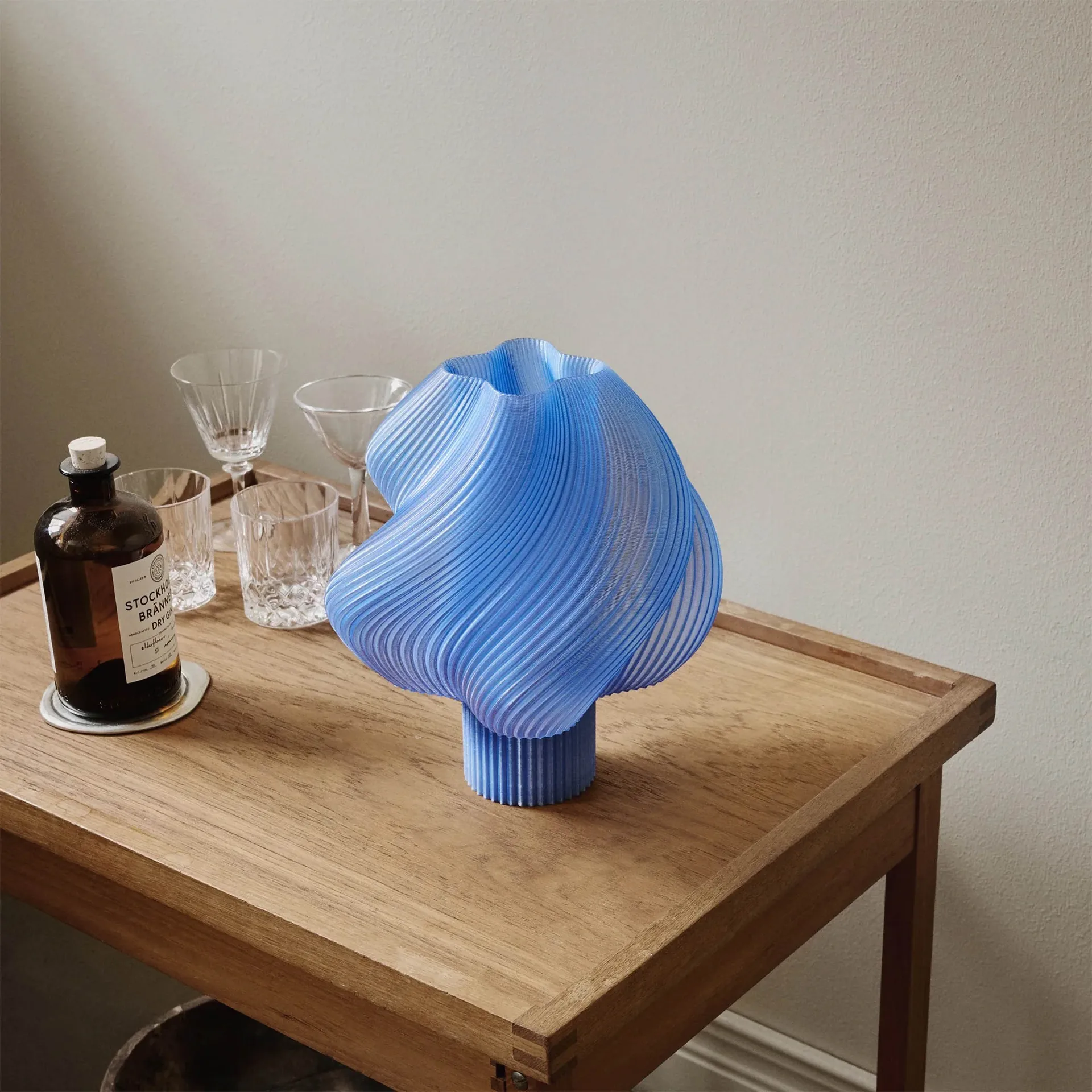 Lampada da tavolo Soft Serve, Sorbetto ai mirtilli, Regular, 26 cm Crème Atelier