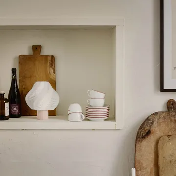 Soft Serve lampada da tavolo portatile - Fragola selvatica, 23 cm - Crème Atelier