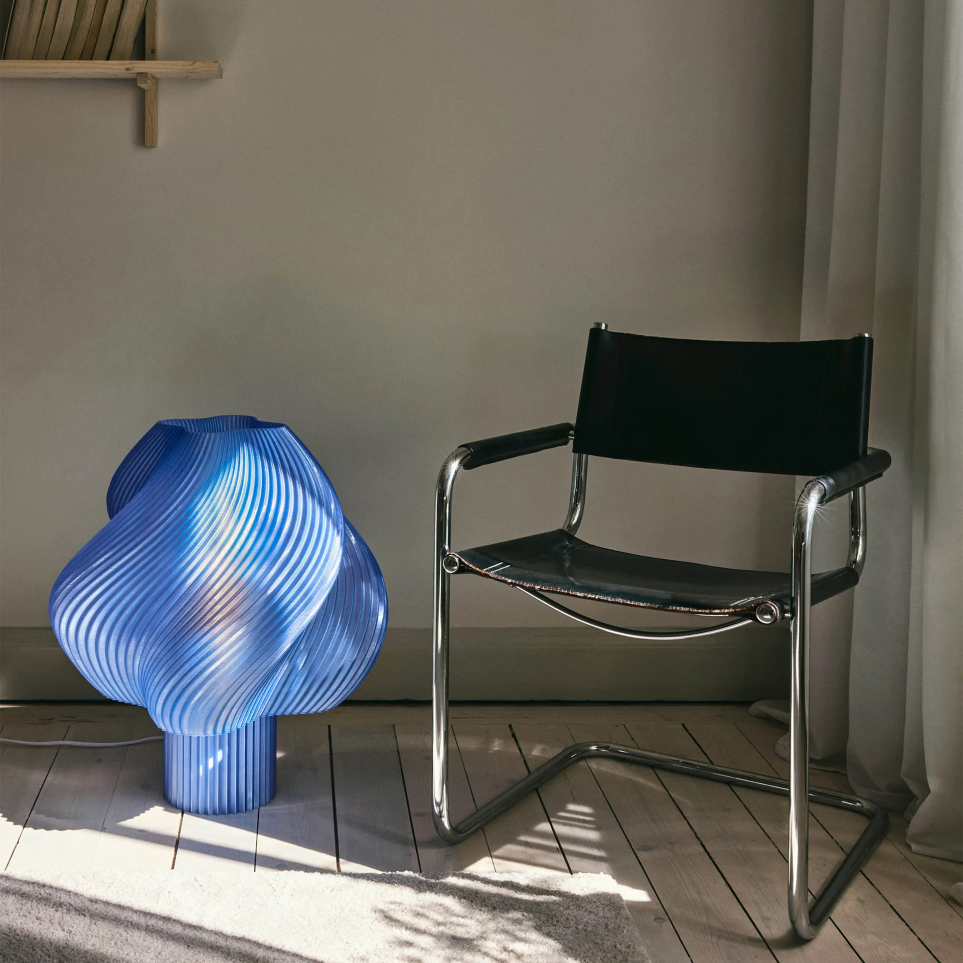 Soft Serve lampada da terra, Blueberry Sorbet, Mega, 63 cm Crème Atelier