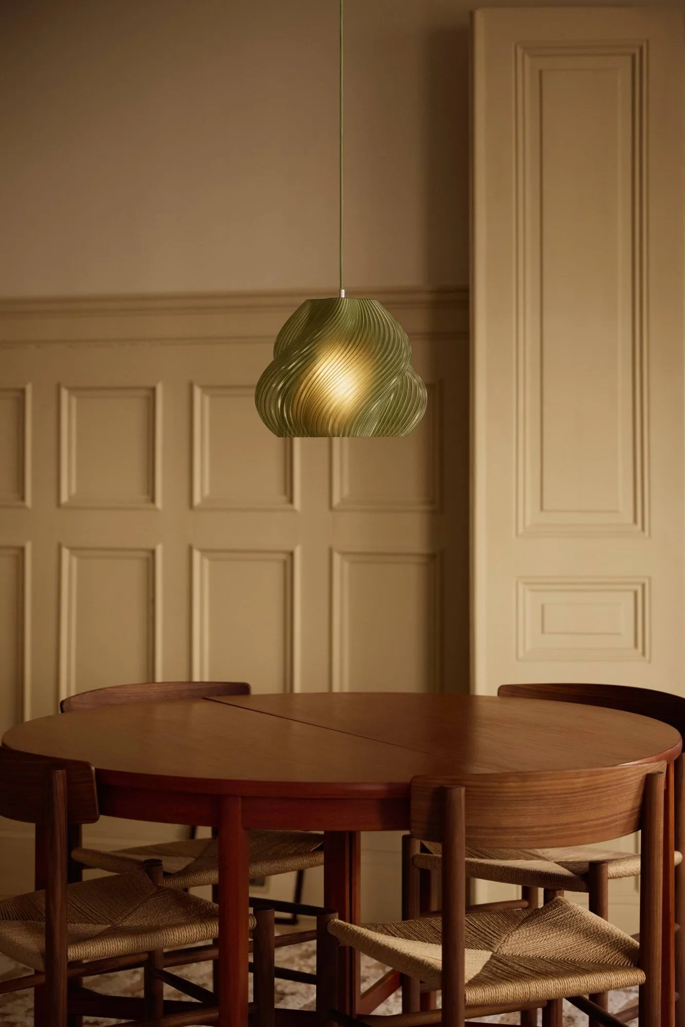 Soft Serve pendente, Olive-cromo, 02, 25 cm Crème Atelier