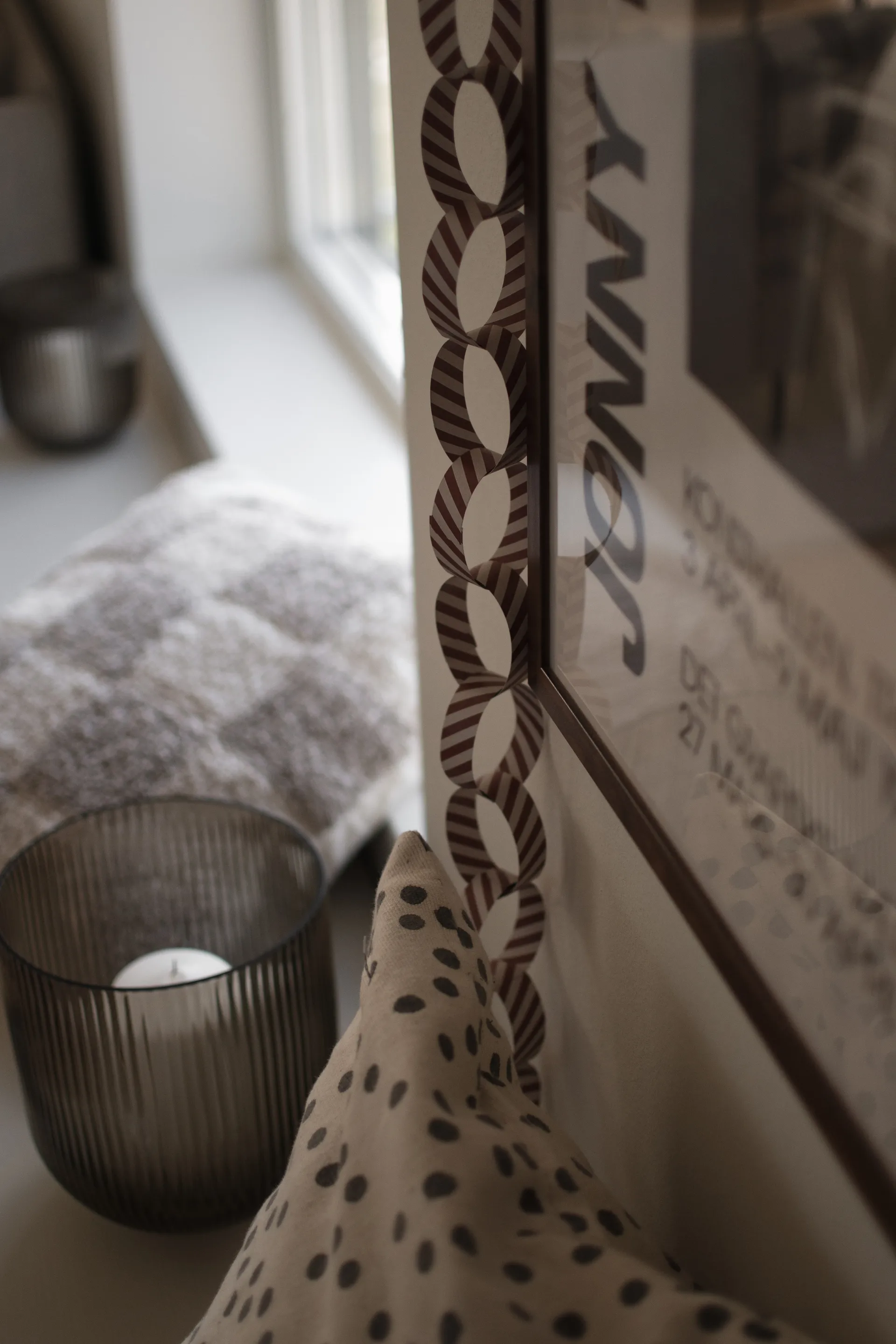 Decorazione a righe Garland, Rosso-bianco DBKD