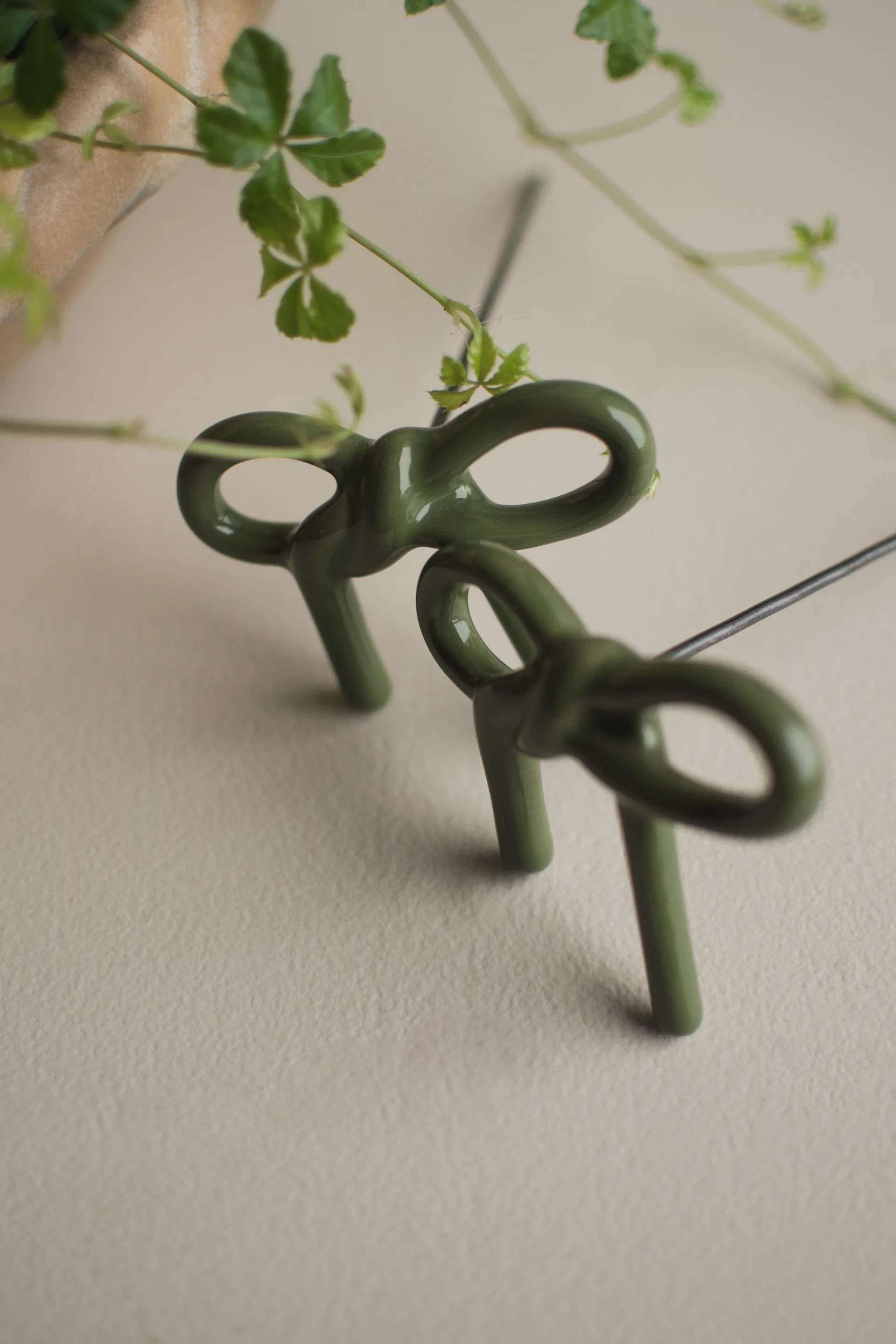 Decorazione floreale Bow, Shiny green DBKD