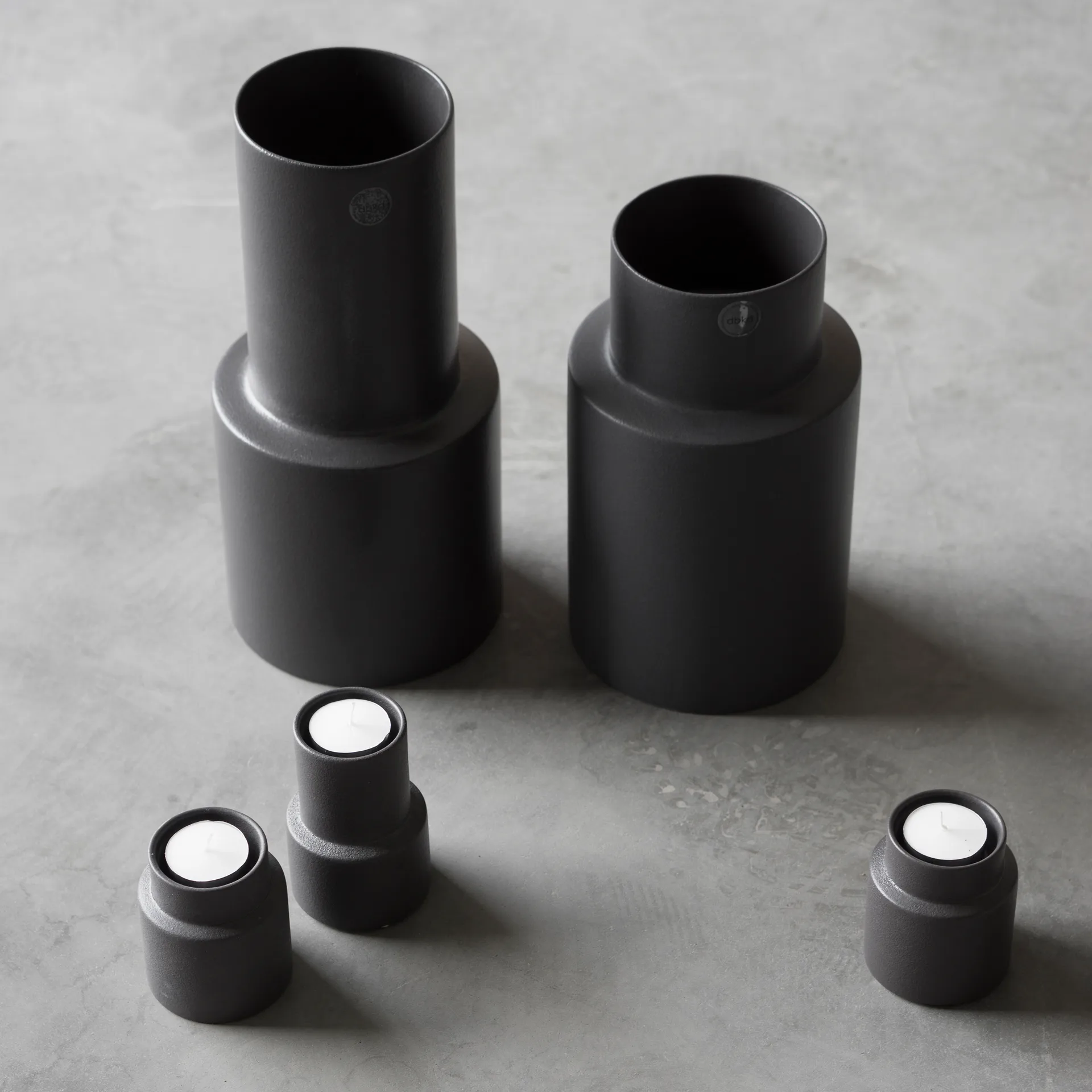 Lanterna Oblong piccola, Ferro DBKD