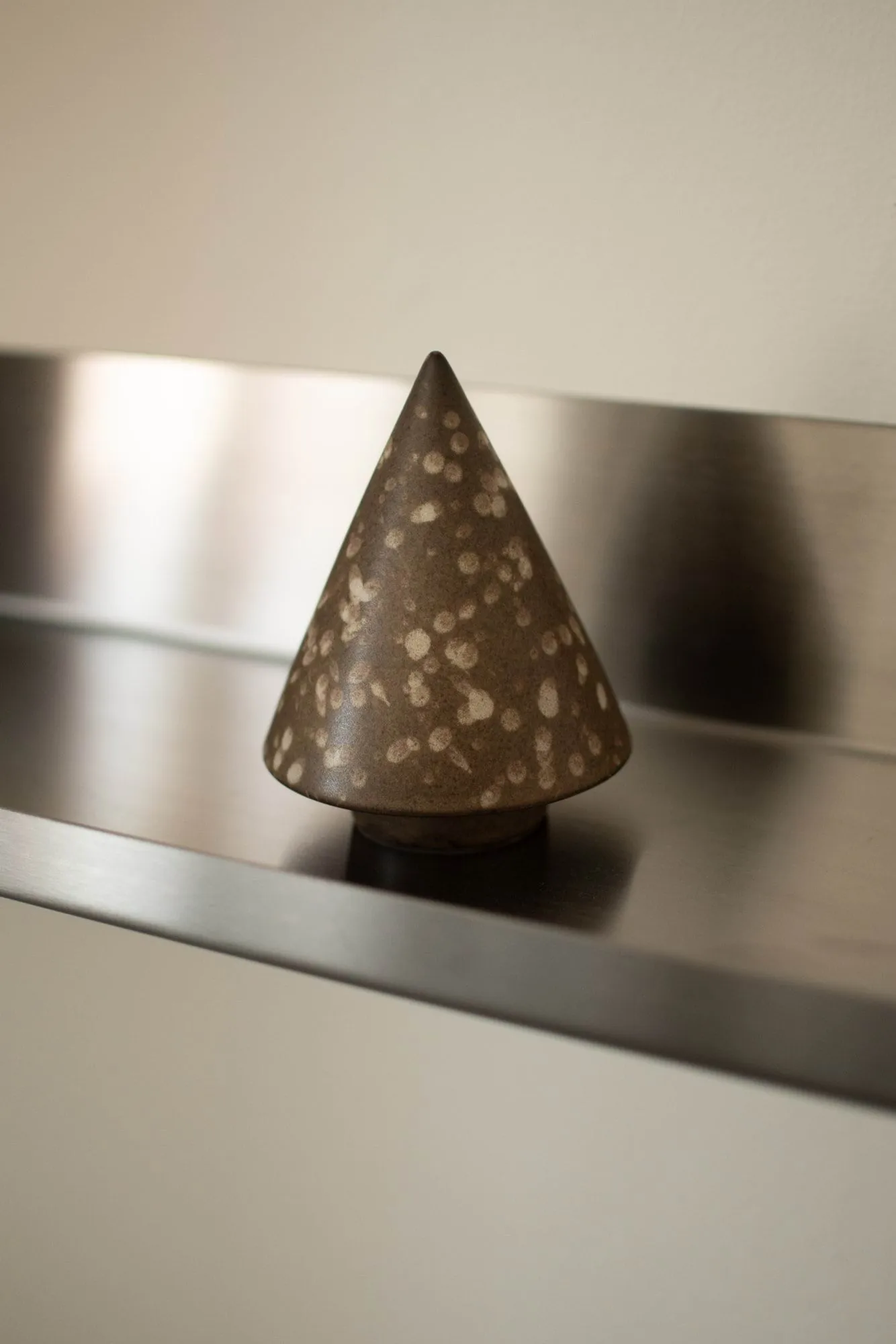 Peak albero decorativo, Puntino brown, Ø9 cm DBKD