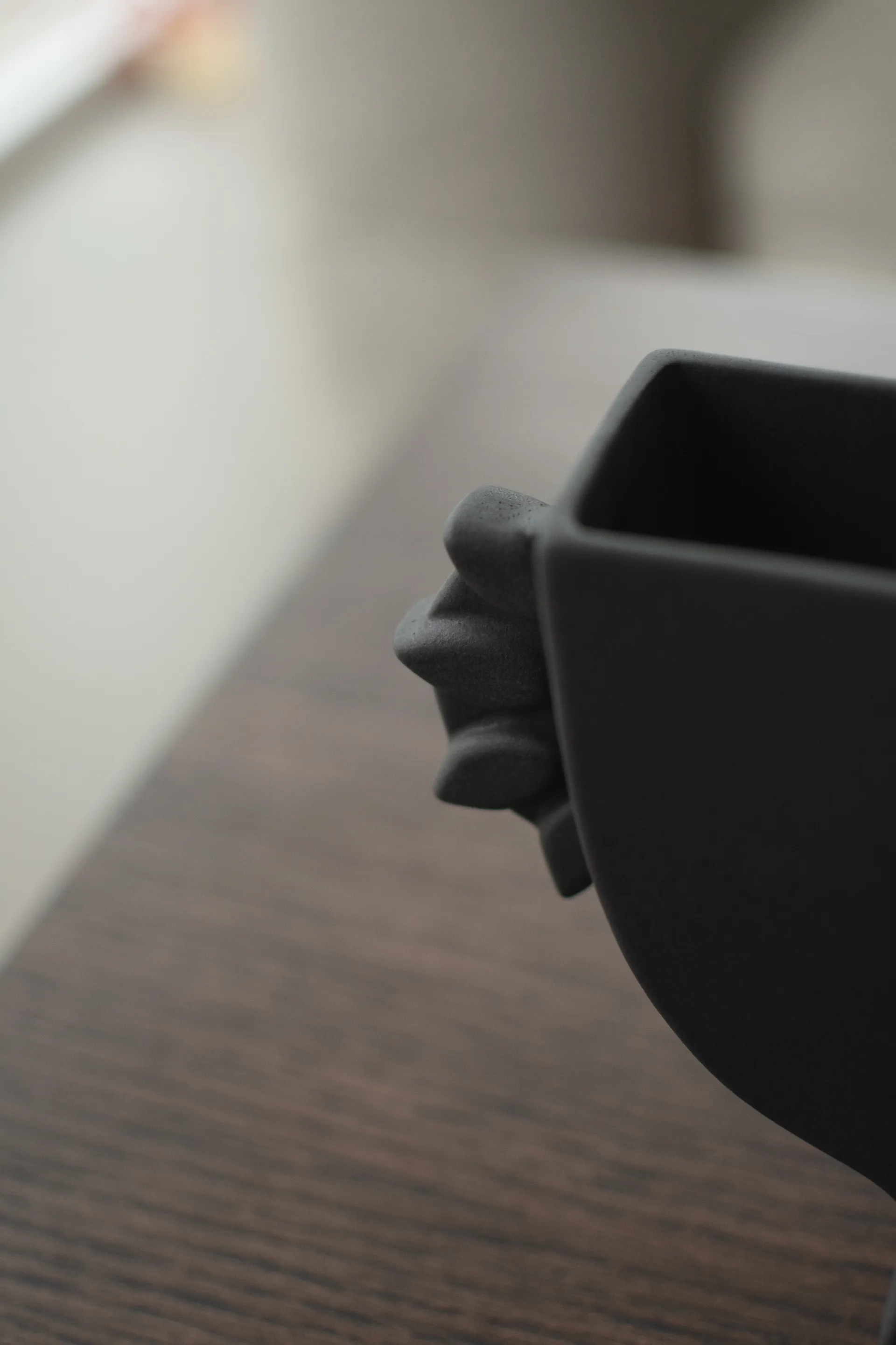 Vaso Flat 16 cm, Nero DBKD