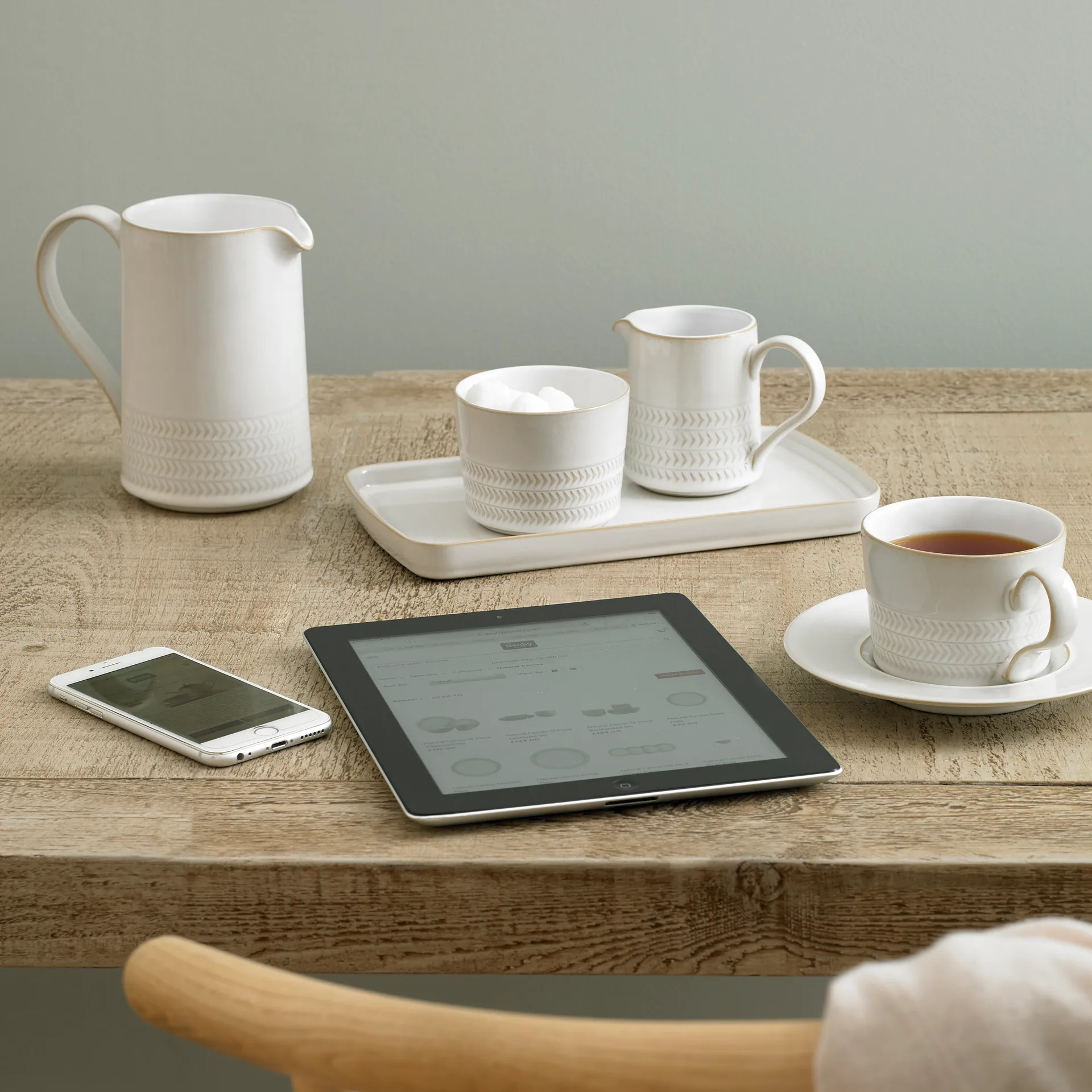 Tazza da tè e caffè Natural Canvas, 26 cl, Con rilievi Denby