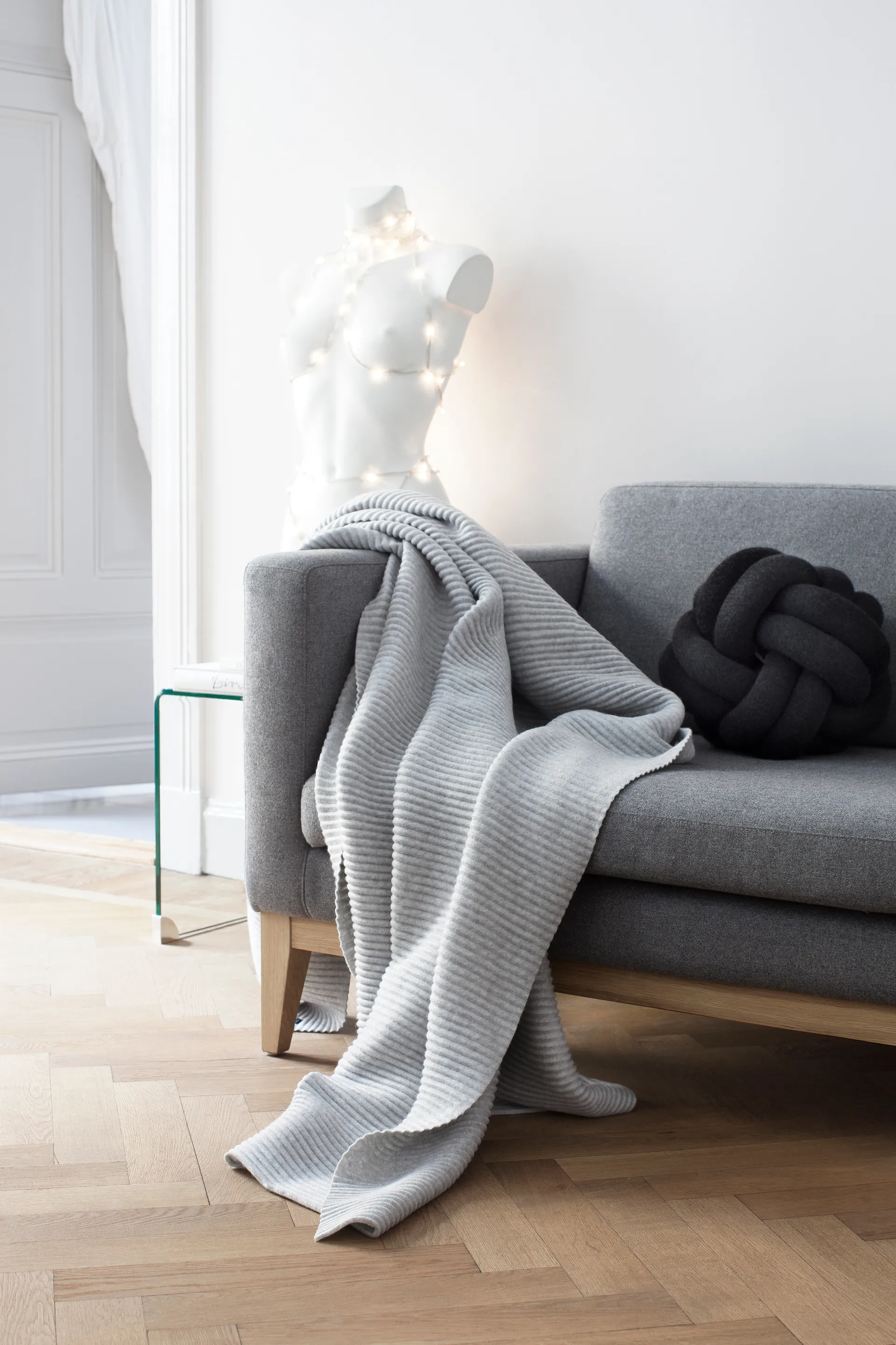 Coperta Pleece 140x170 cm, Grigio chiaro Design House Stockholm