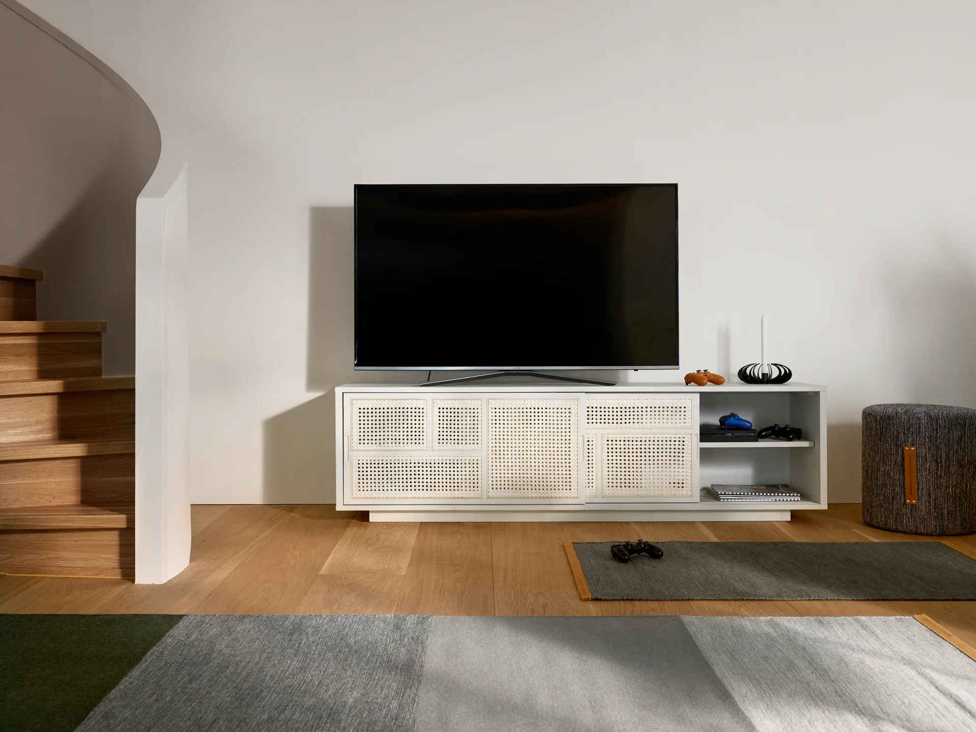 Credenza Air, bassa, bianco, legno di rattan Design House Stockholm