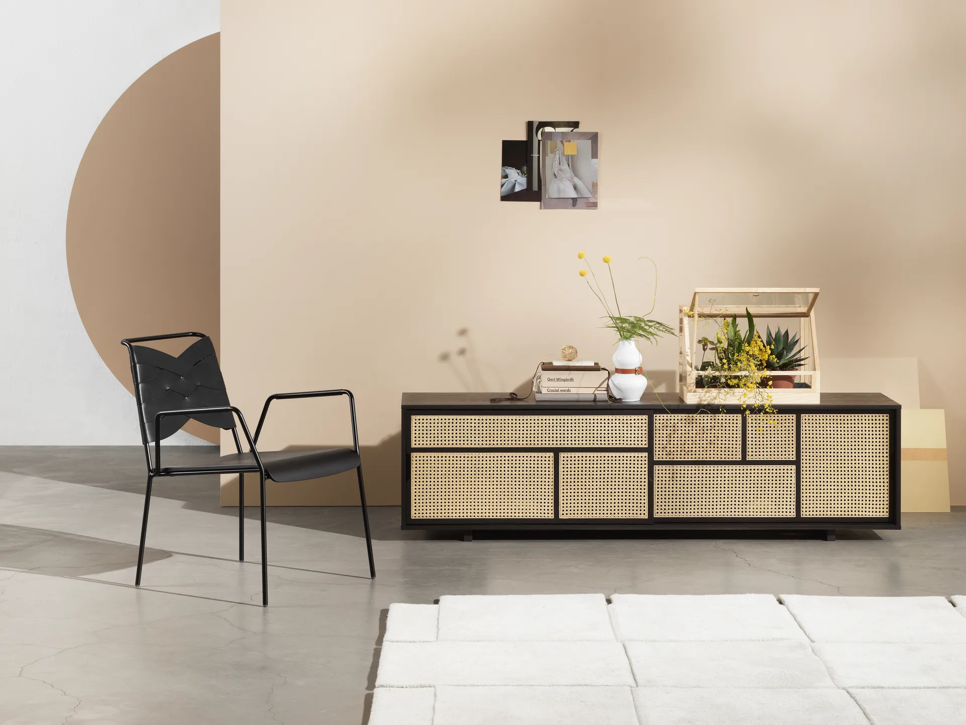 Credenza Air, bassa, nero, legno di rattan Design House Stockholm