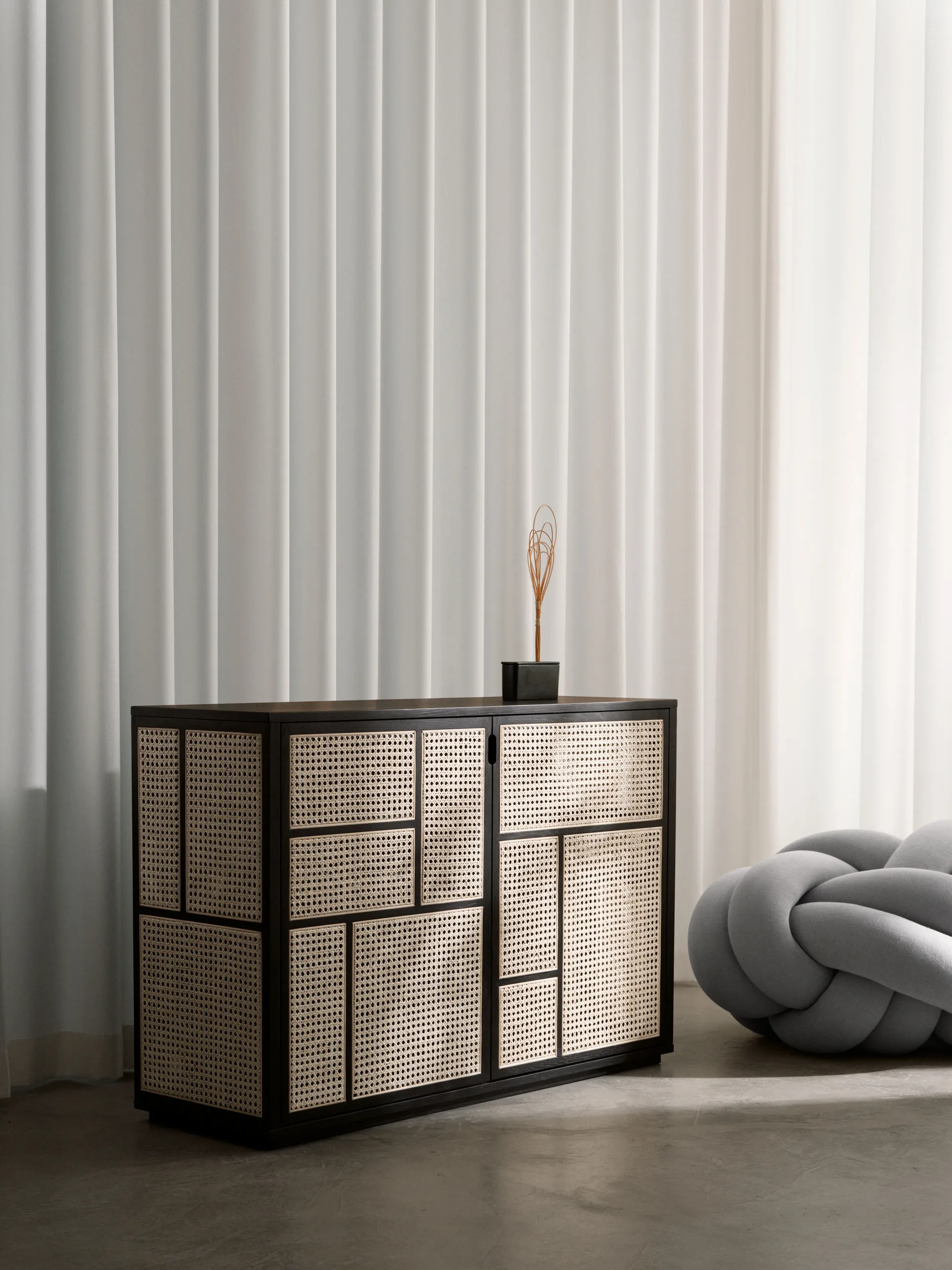 Credenza Air, Nero Design House Stockholm
