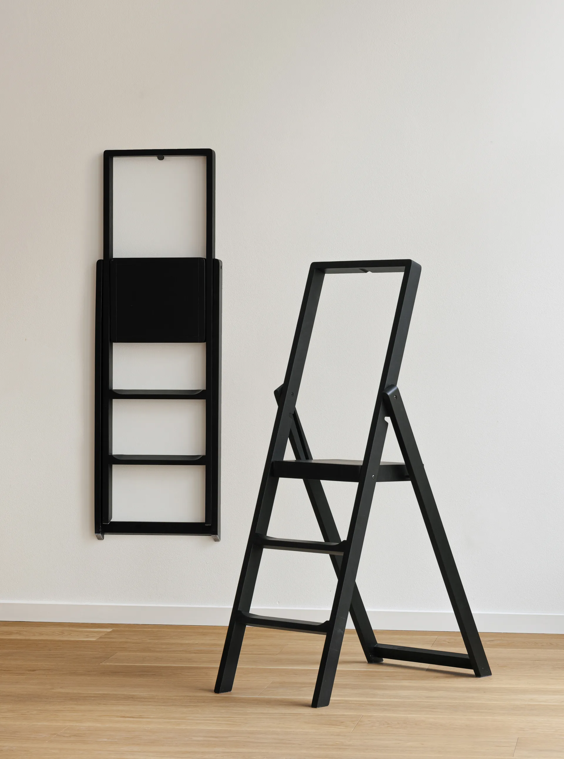Scaletta, Laccato nero Design House Stockholm