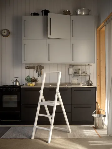 Scaletta - Mordente bianco - Design House Stockholm