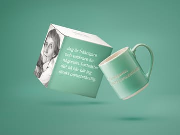 Tazza di Astrid Lindgren, "I am frecklier…" - verde-svedese - Design House Stockholm