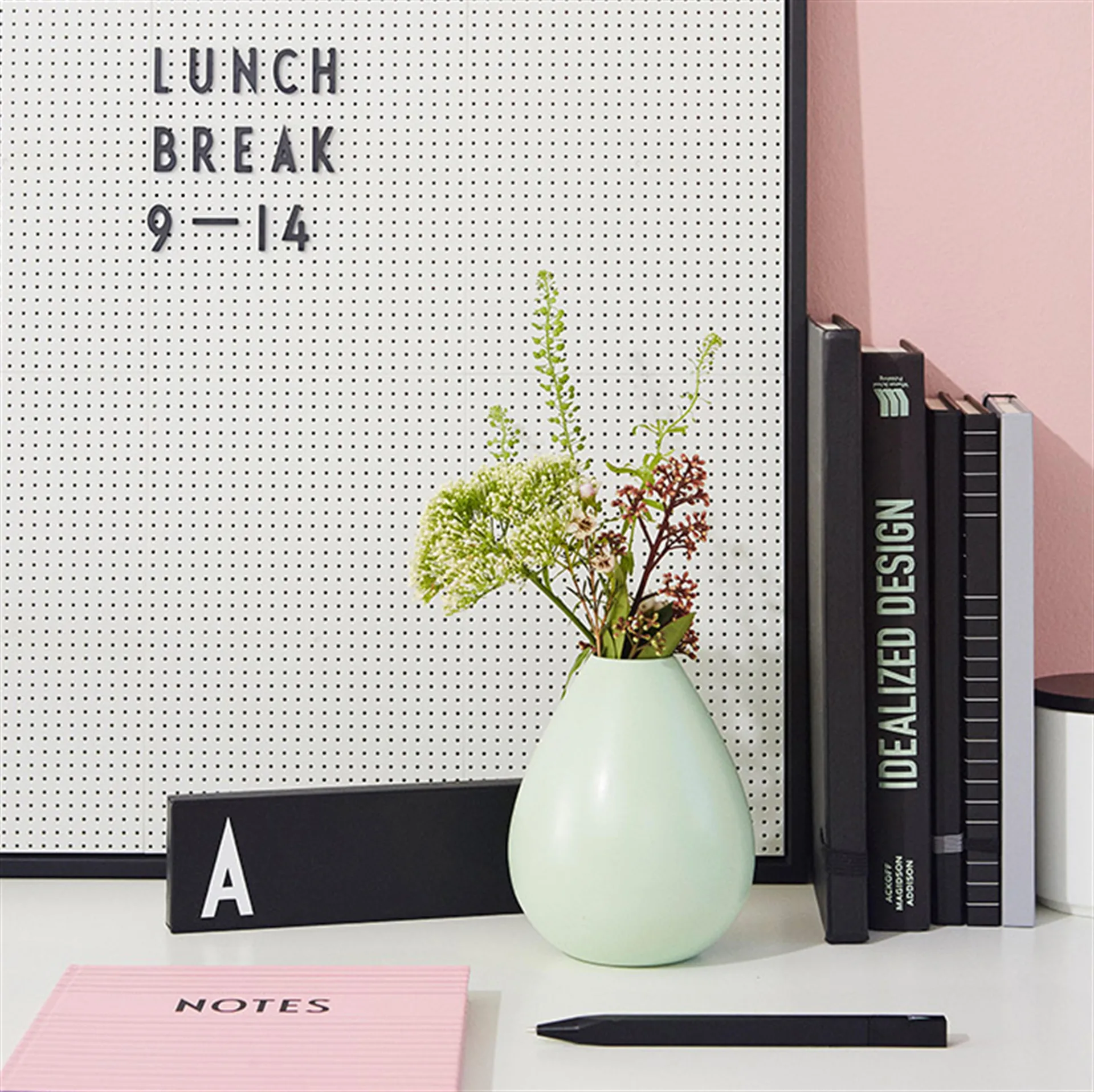 Confezione lettere Design Letters 
, lettere nere Design Letters